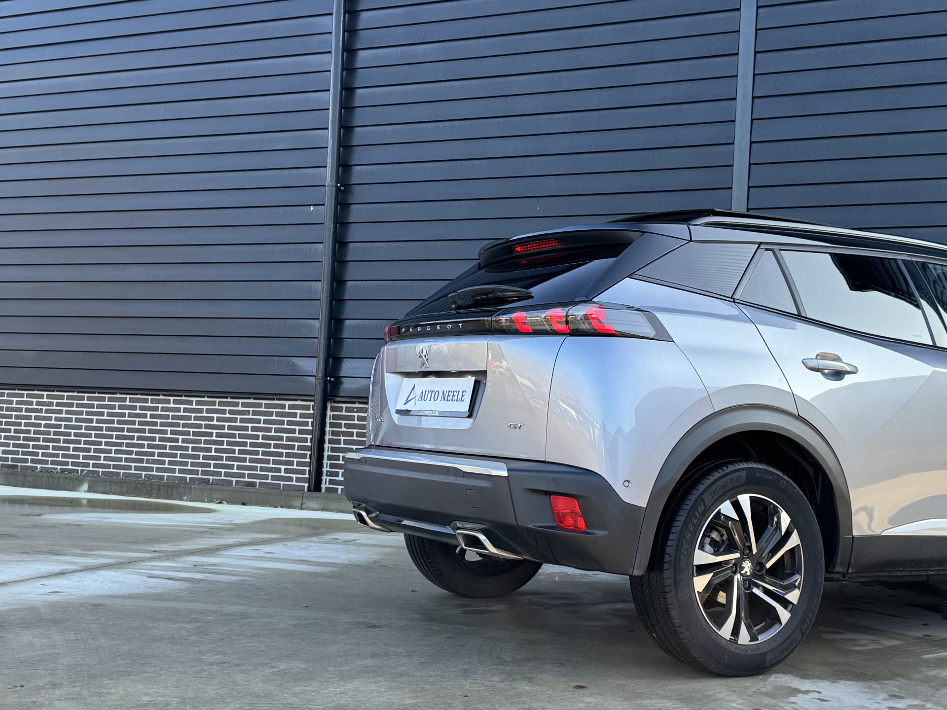 Peugeot 2008 1.2 PureTech 130 GT EAT8