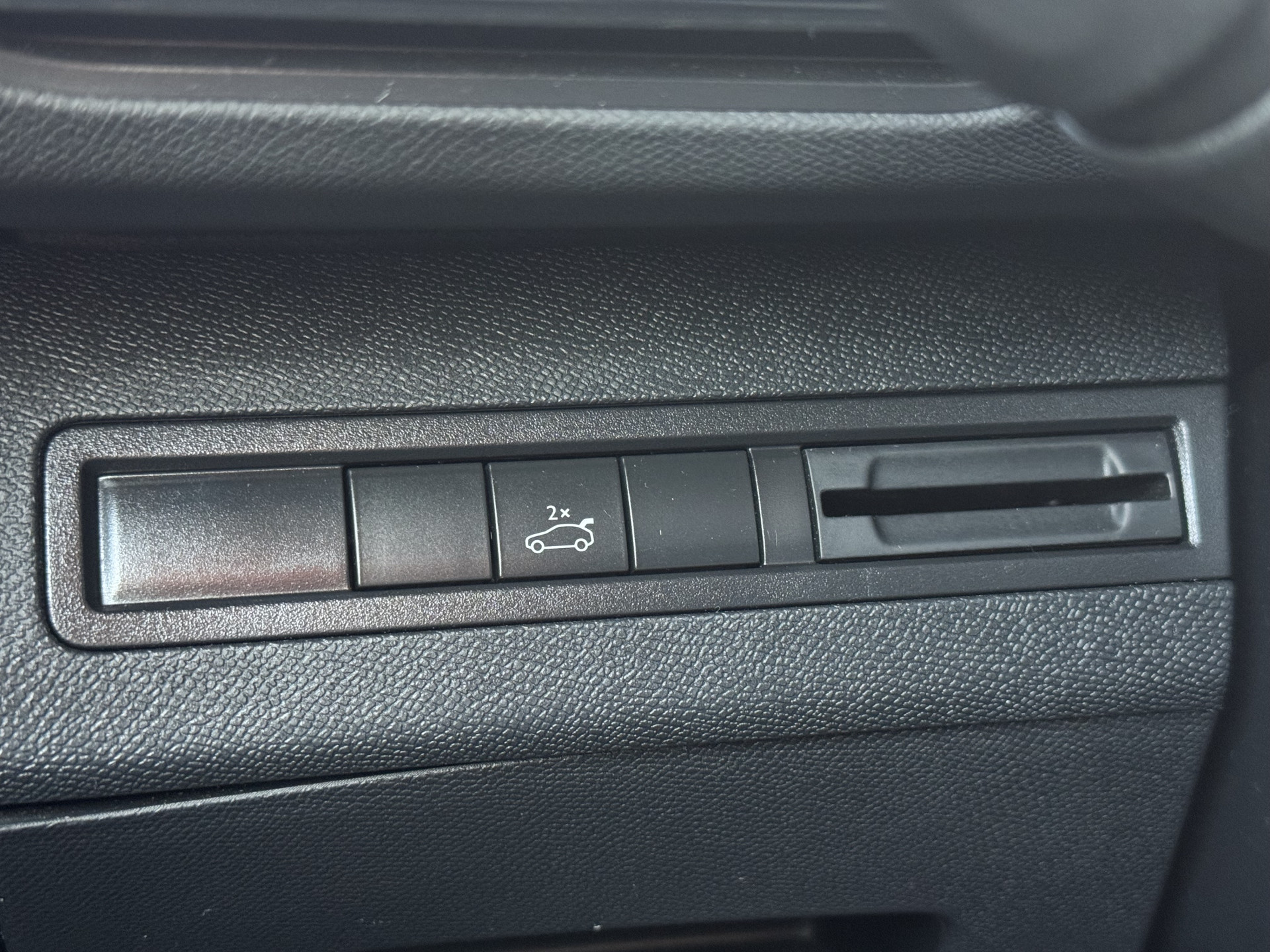 Peugeot 5008 1.6 e-THP 165 PK GT Line