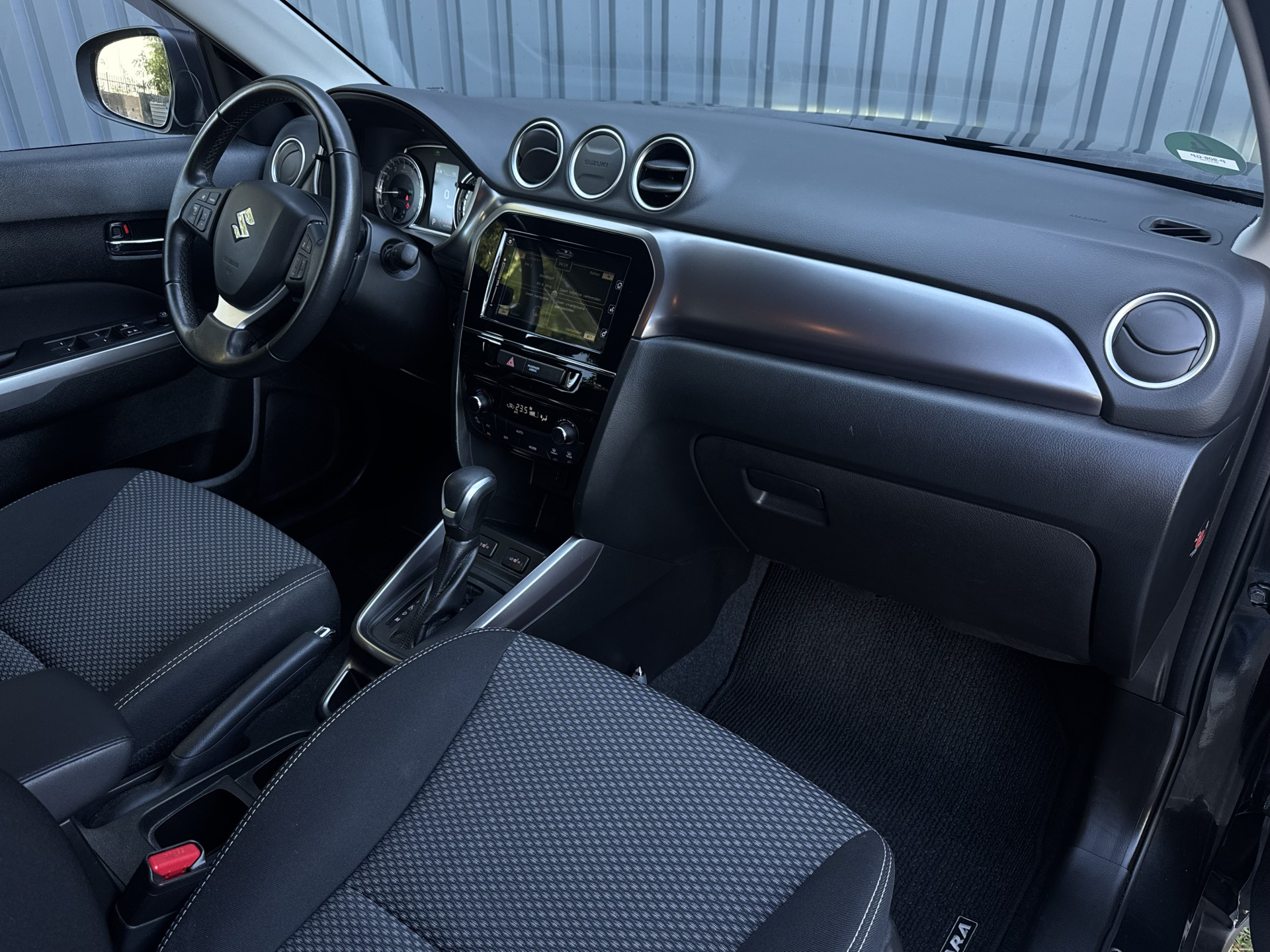 Suzuki Vitara 1.5 Hybrid Select