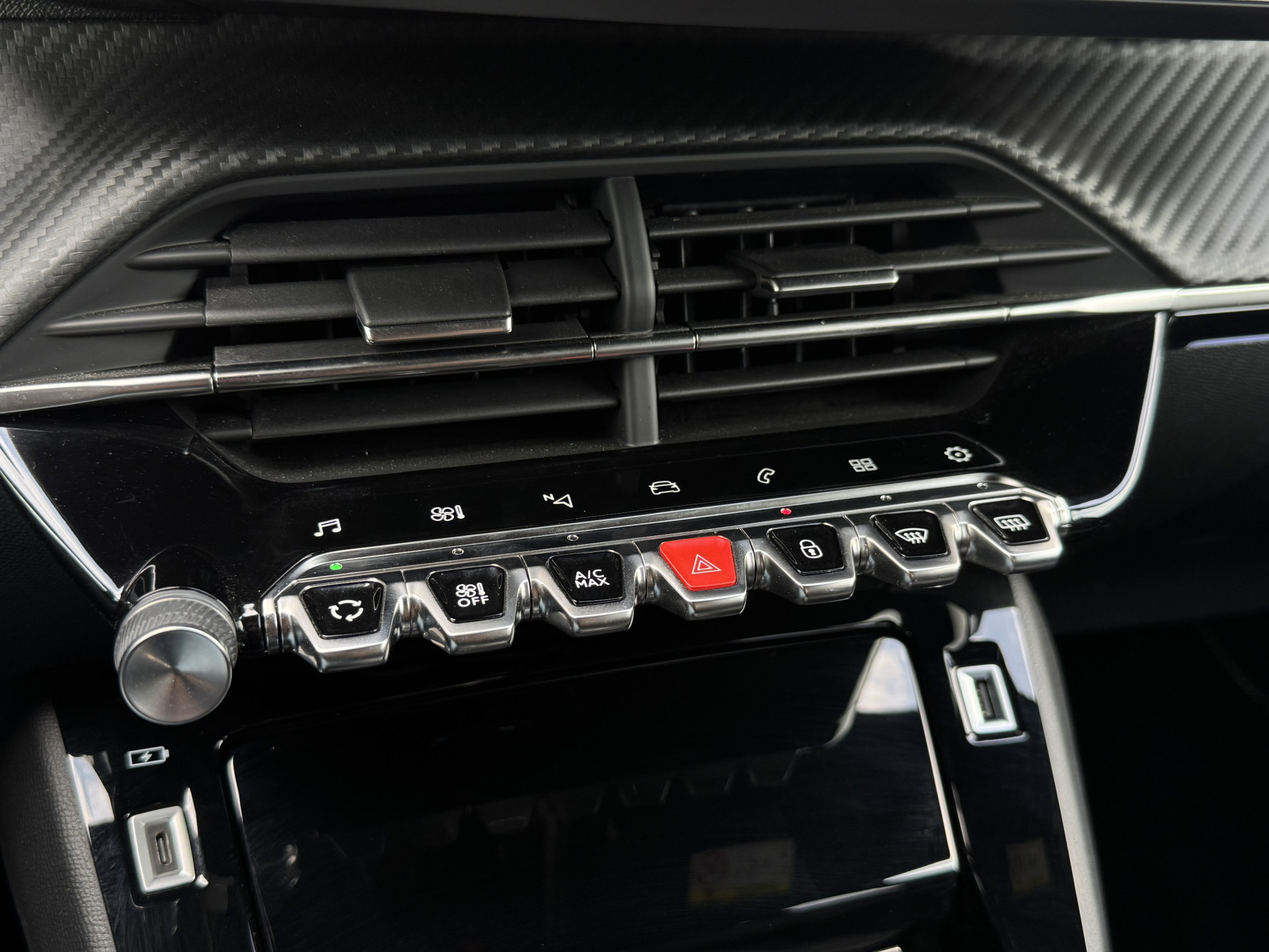 Peugeot 208 1.2 GT 130 pk