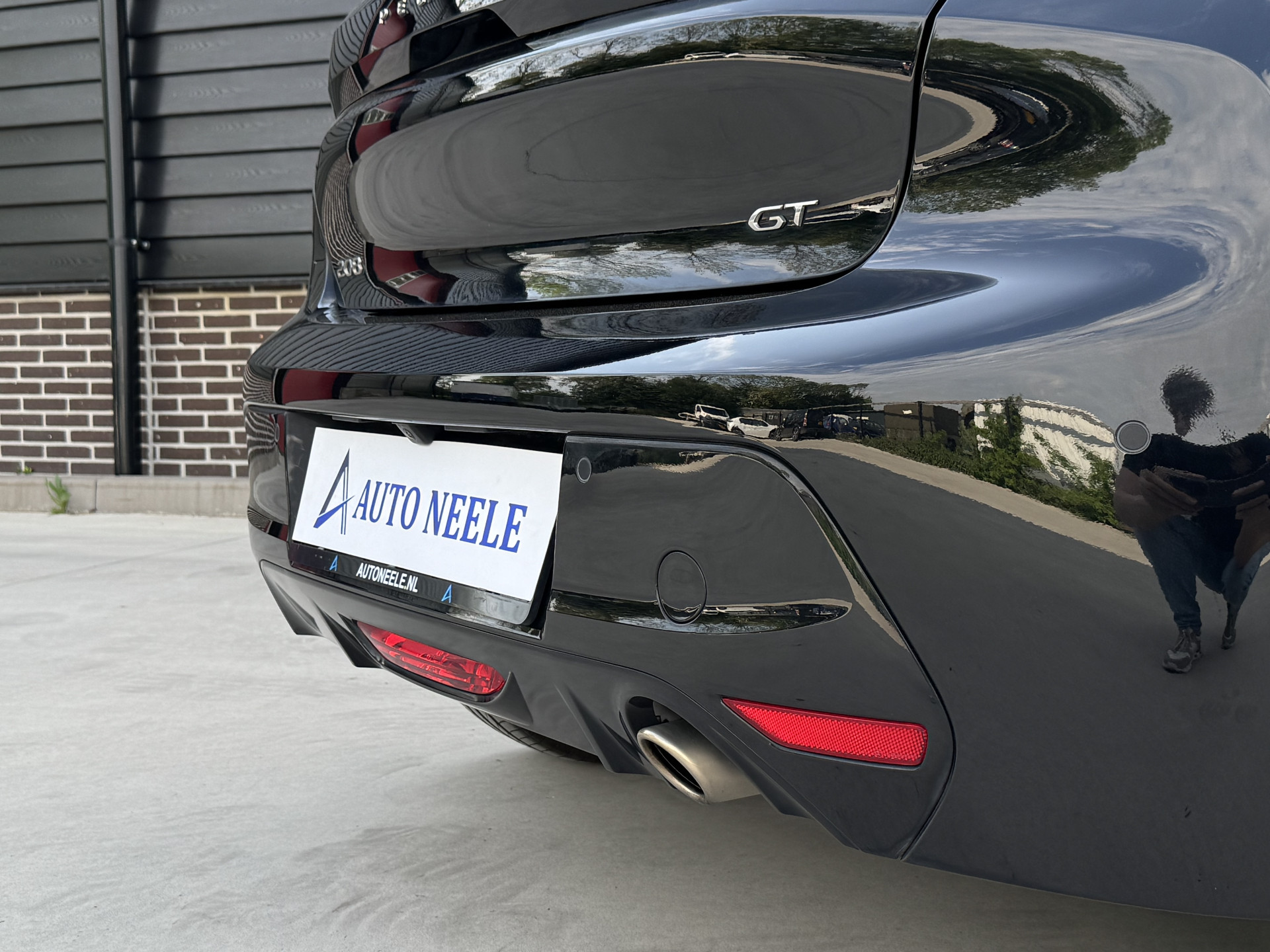 Peugeot 208 1.2 GT 130 pk