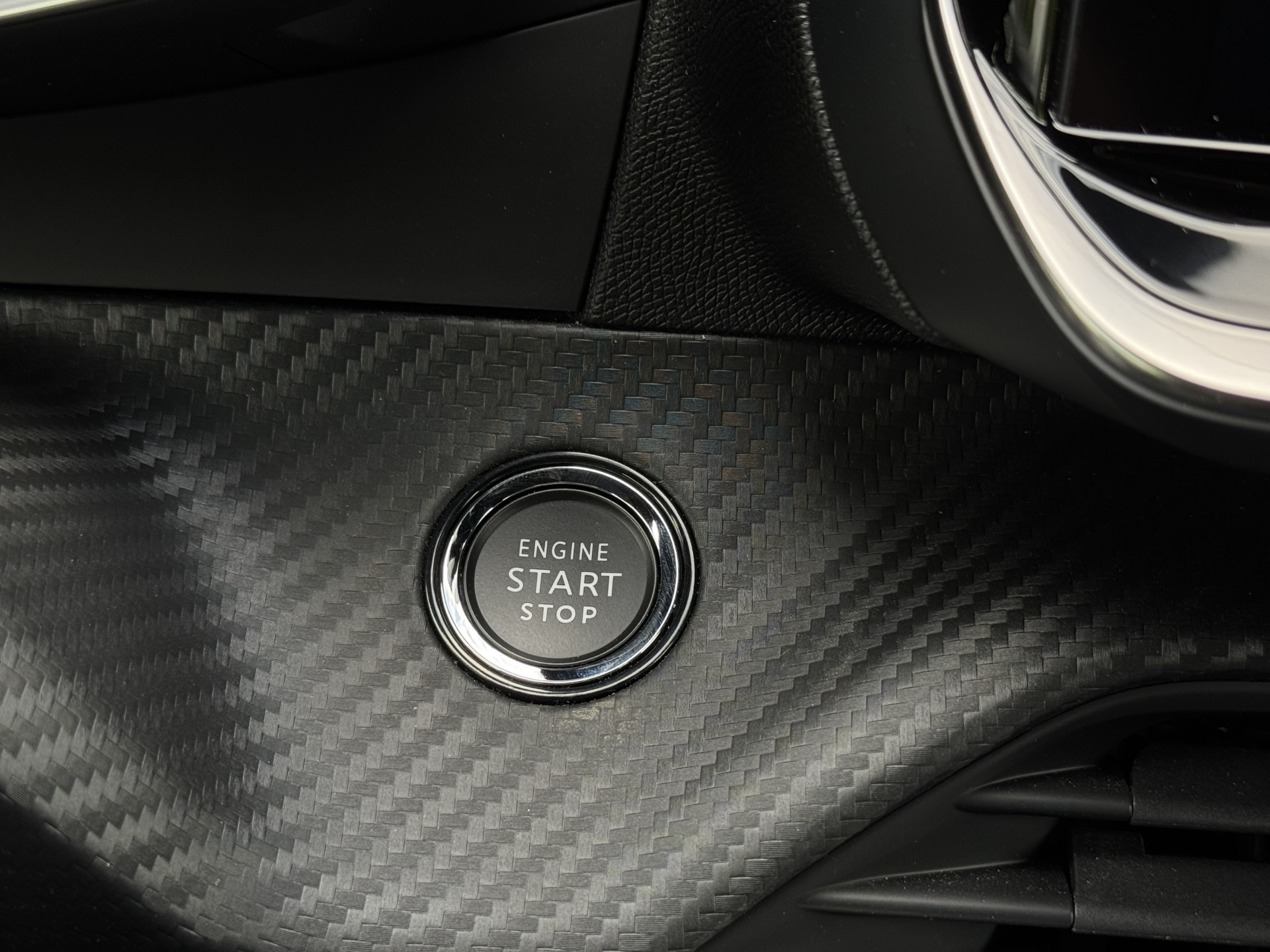 Peugeot 208 1.2 GT 130 pk