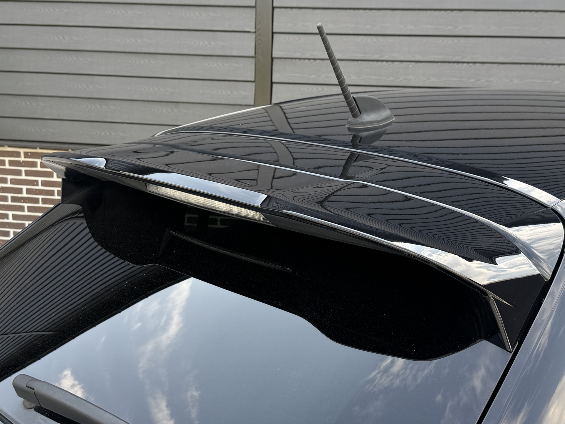 Peugeot 208 1.2 GT 130 pk