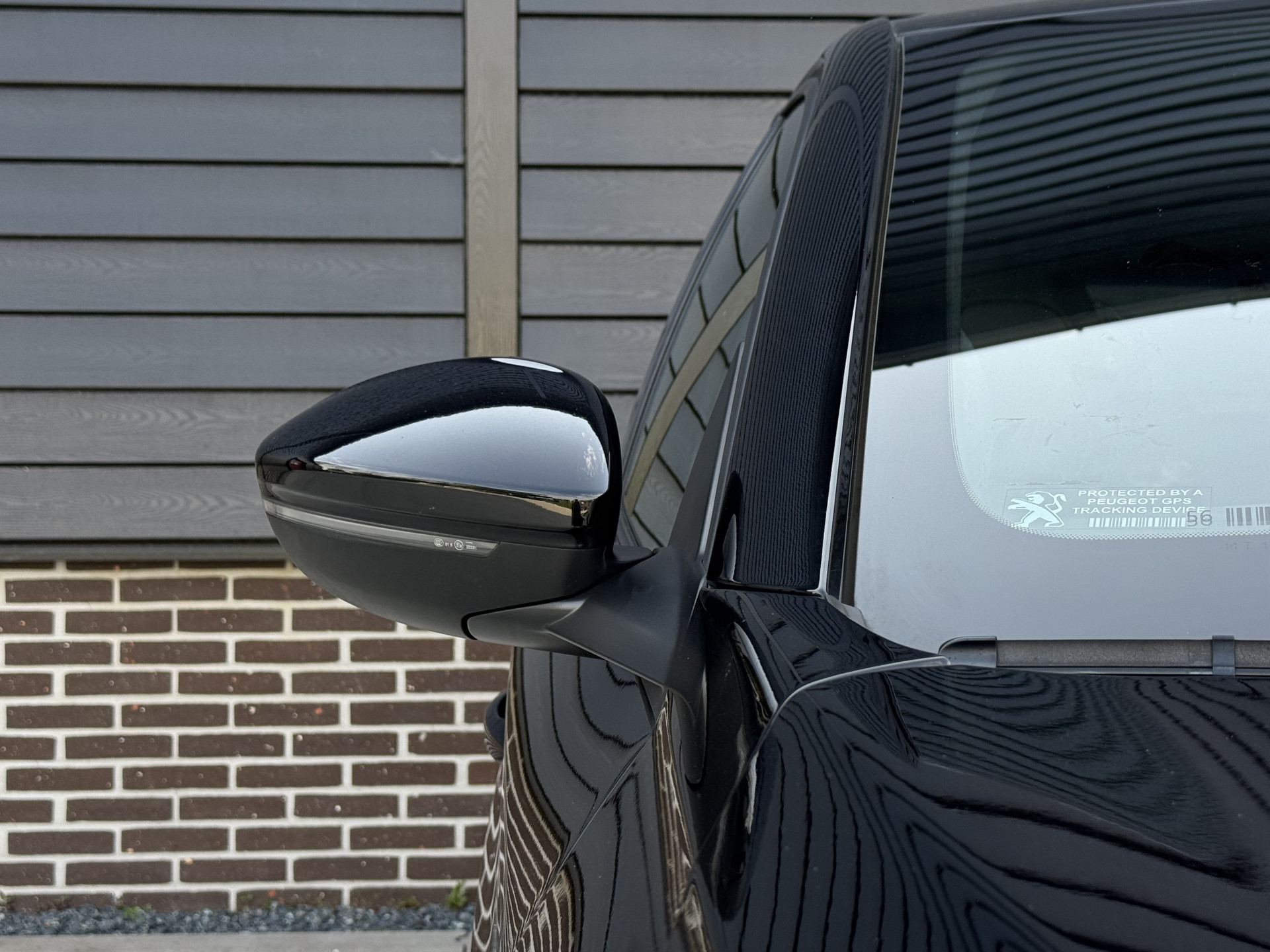 Peugeot 208 1.2 GT 130 pk