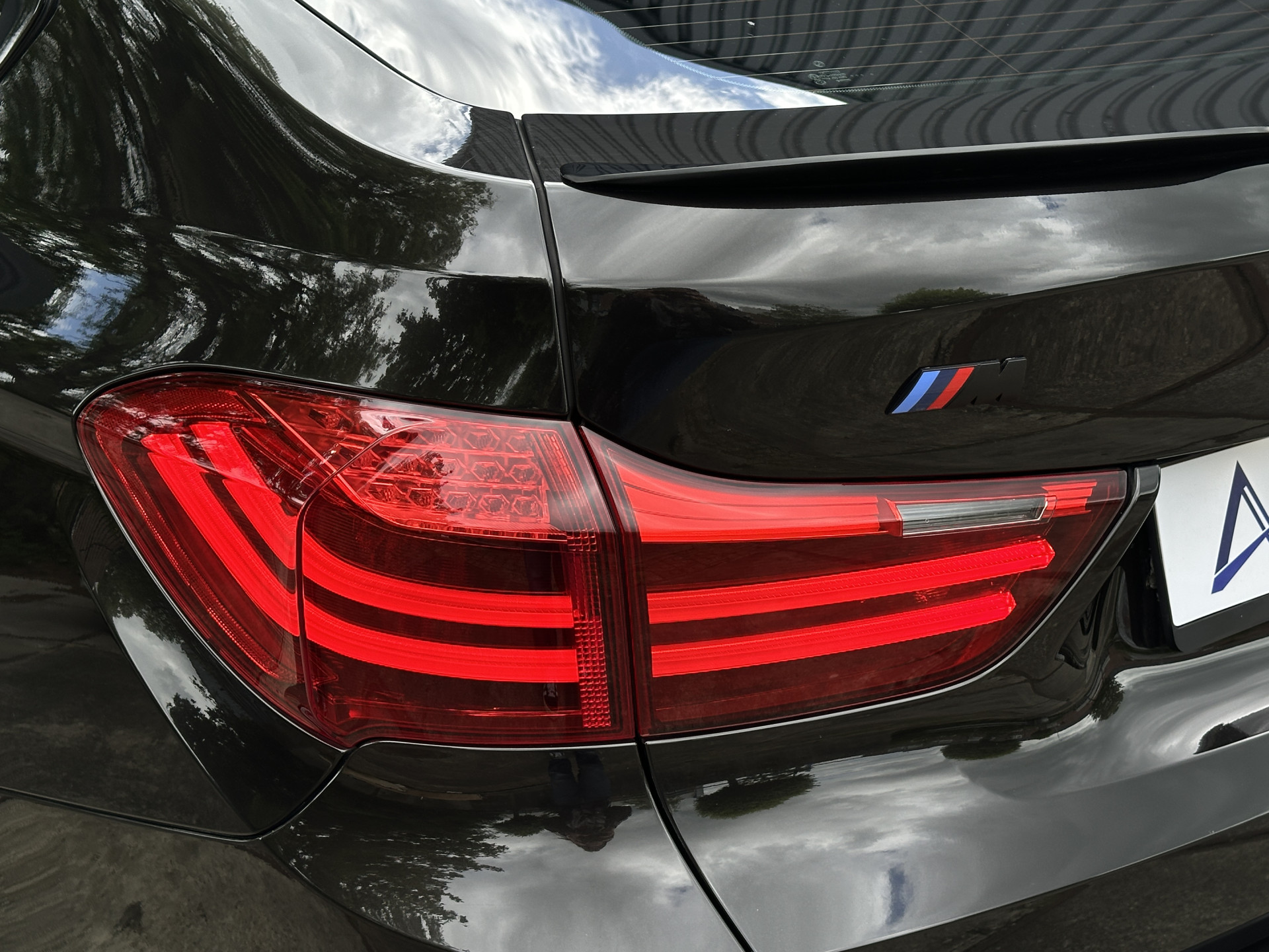 BMW 5 Serie Gran Turismo 550xi V8 M Sport 449 pk