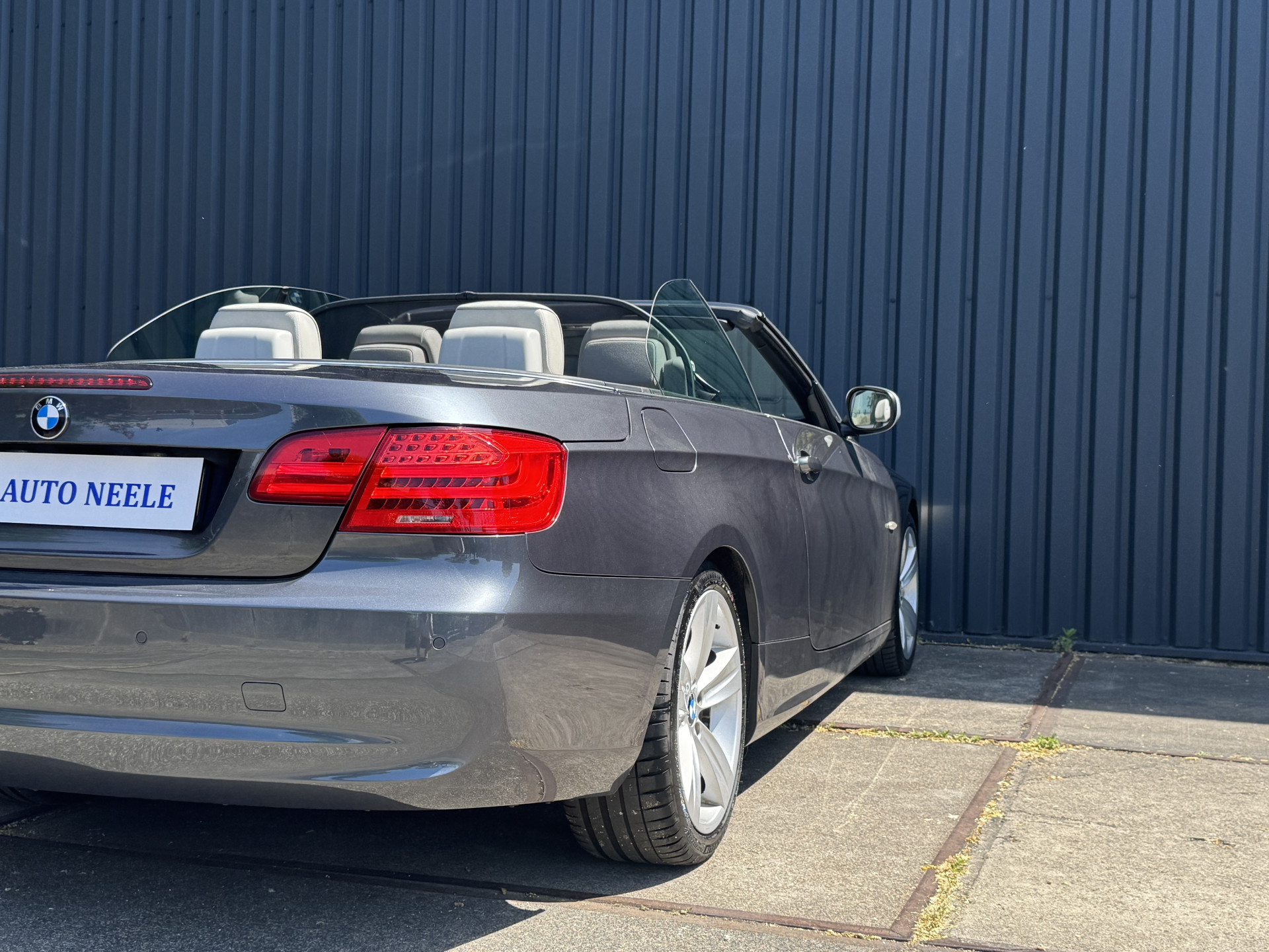BMW 3 Serie Cabrio 325i M Sport 6 cilinder