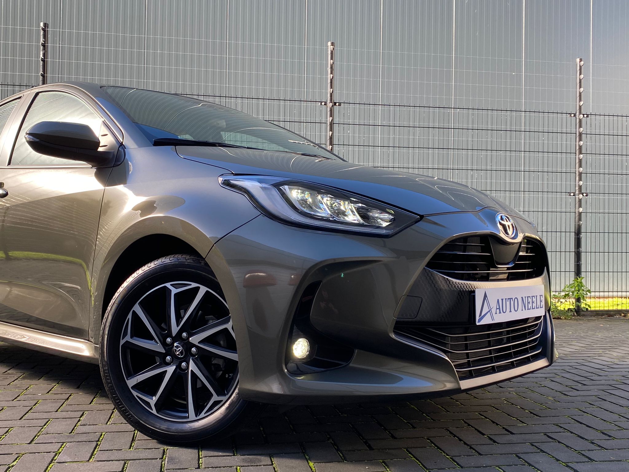 Toyota Yaris 1.5 VVT-I 125 pk Dynamic met LED, Camera en Carplay