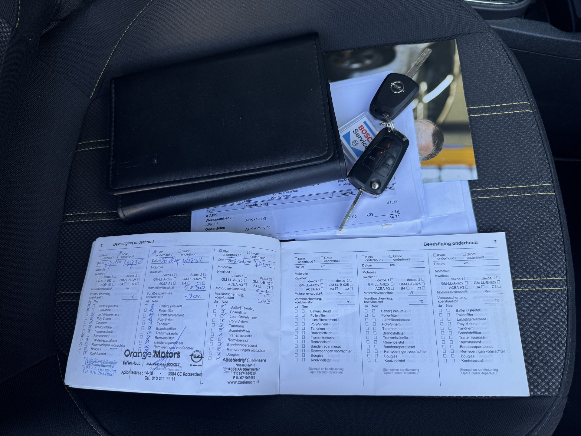 Opel Corsa 1.4-16V Special Color Edition
