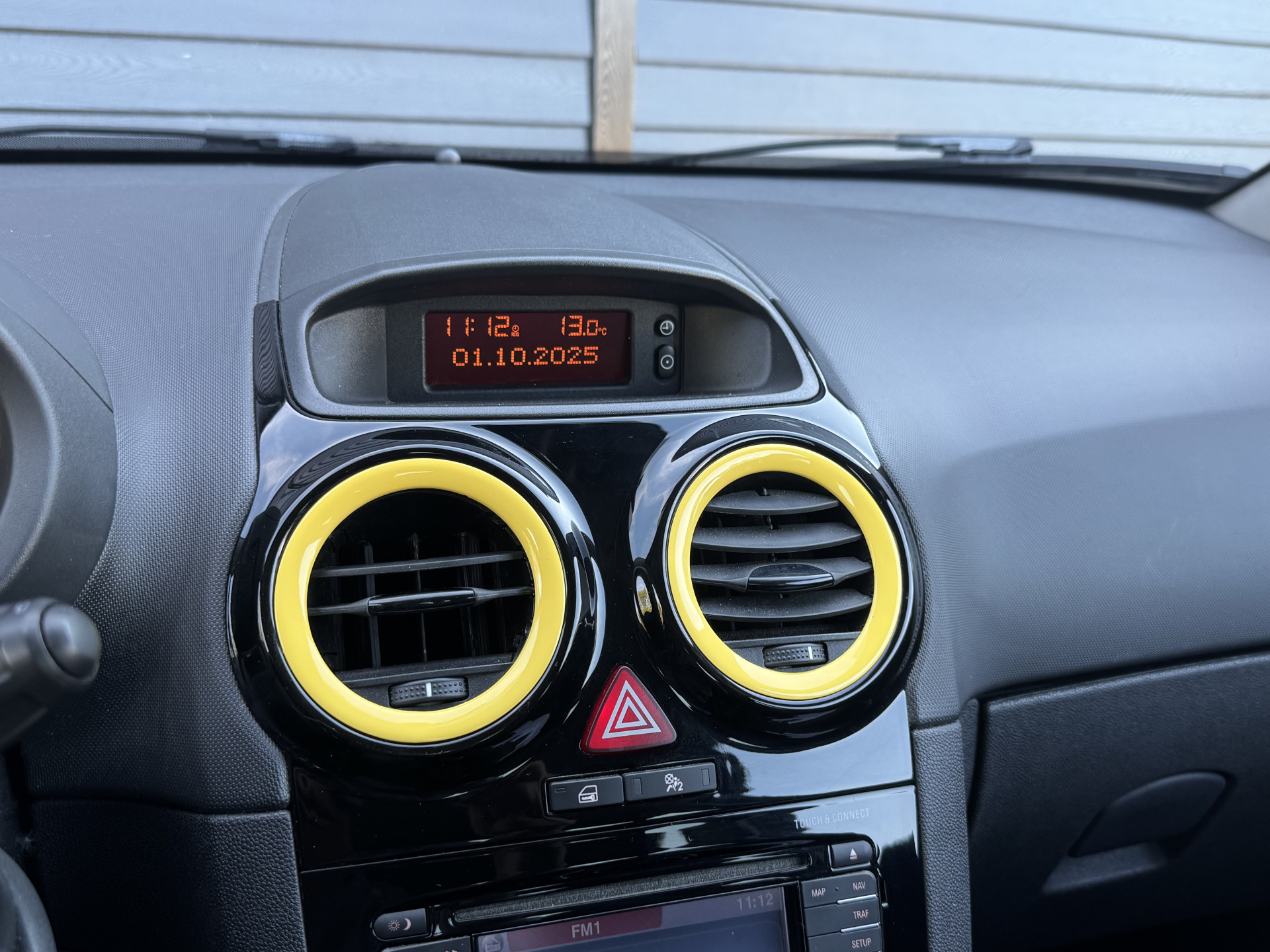Opel Corsa 1.4-16V Special Color Edition