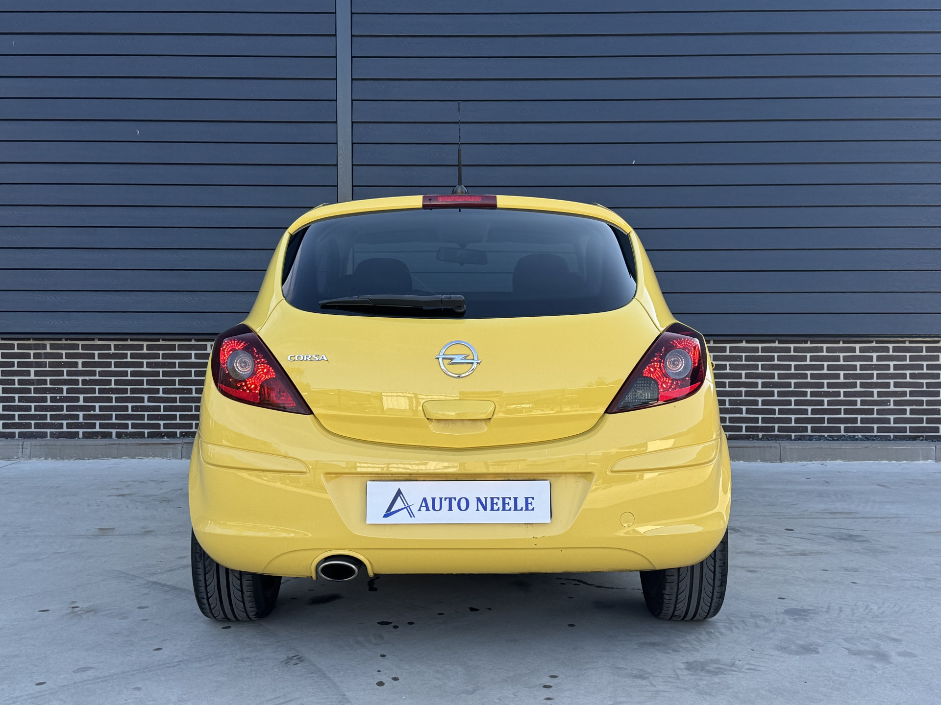 Opel Corsa 1.4-16V Special Color Edition