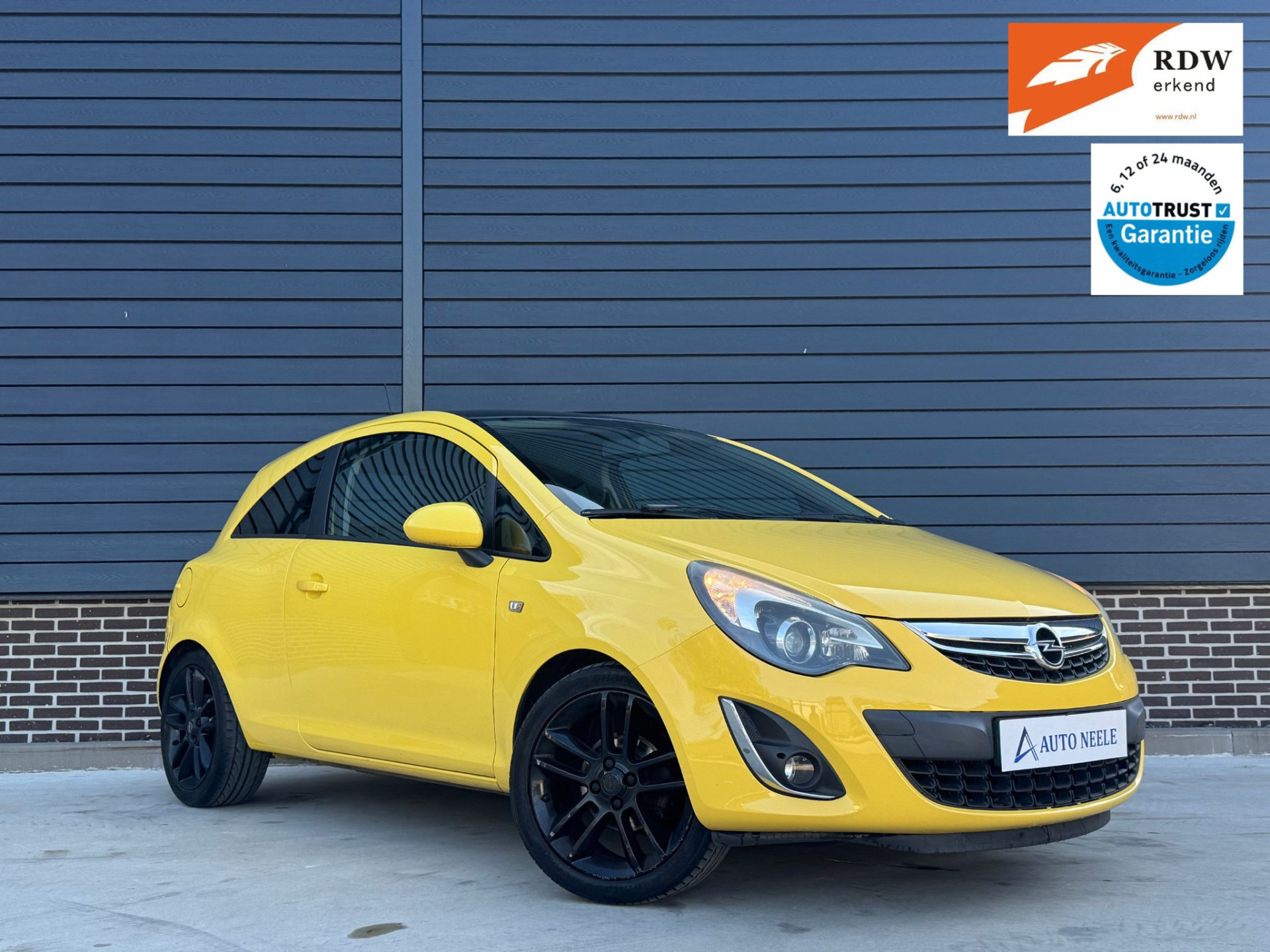 Opel Corsa 1.4-16V Special Color Edition