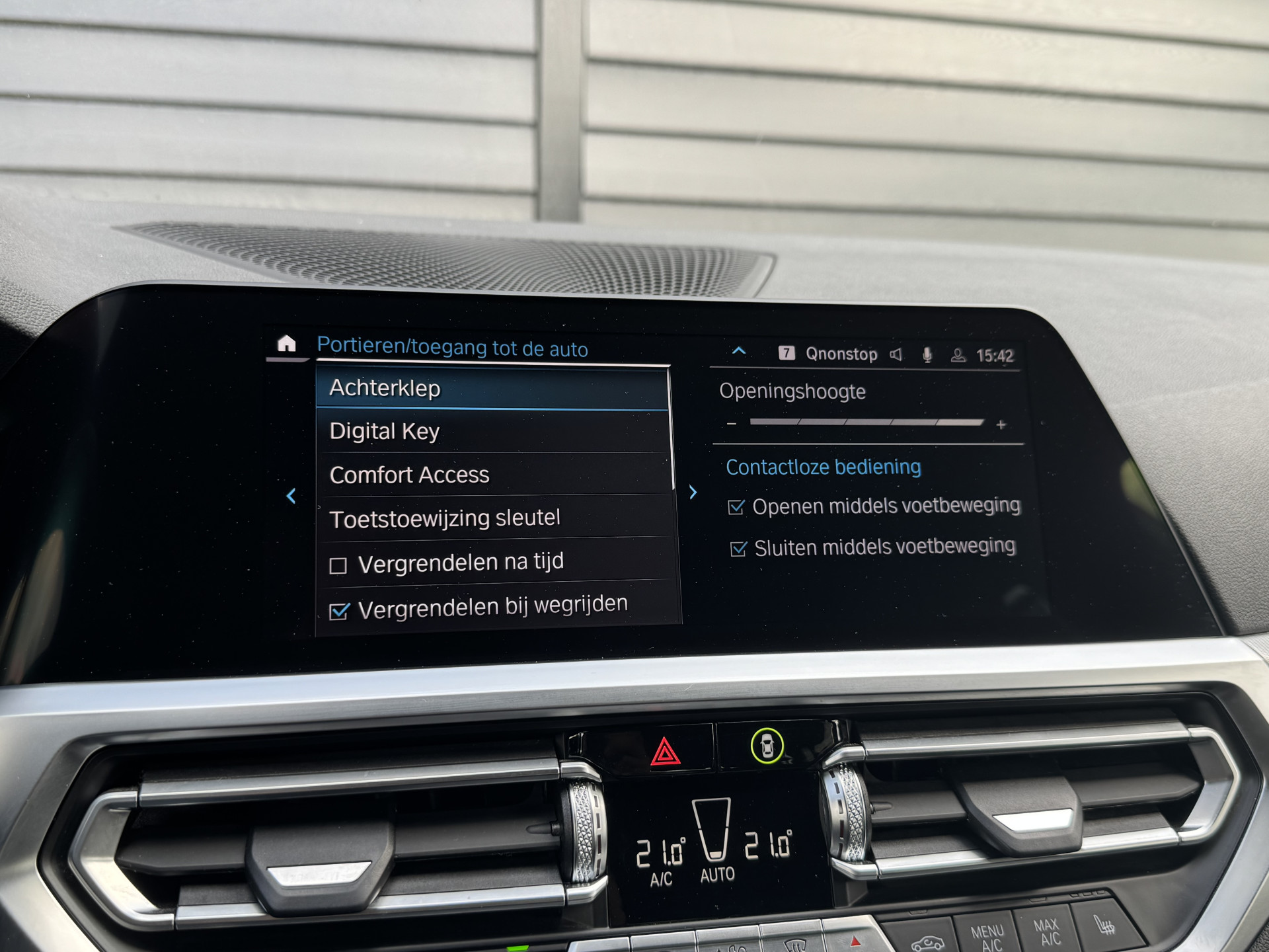 BMW 3 Serie Touring 330e M Sport 292 pk