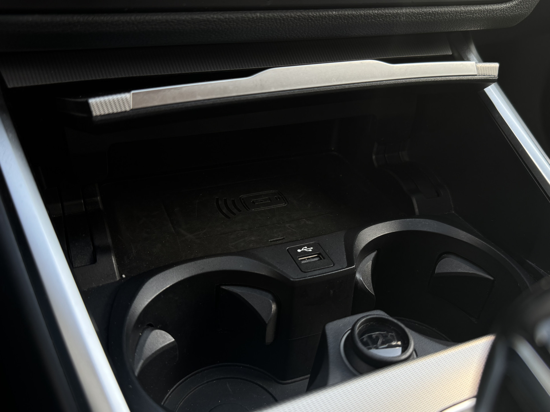 BMW 3 Serie Touring 330e M Sport 292 pk