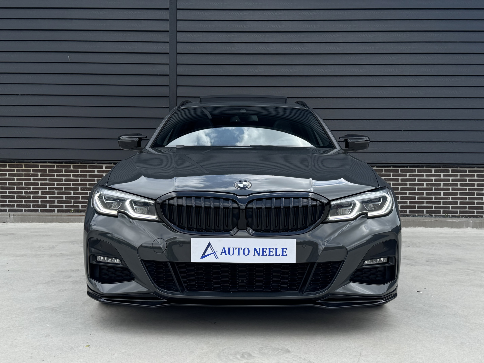 BMW 3 Serie Touring 330e M Sport 292 pk