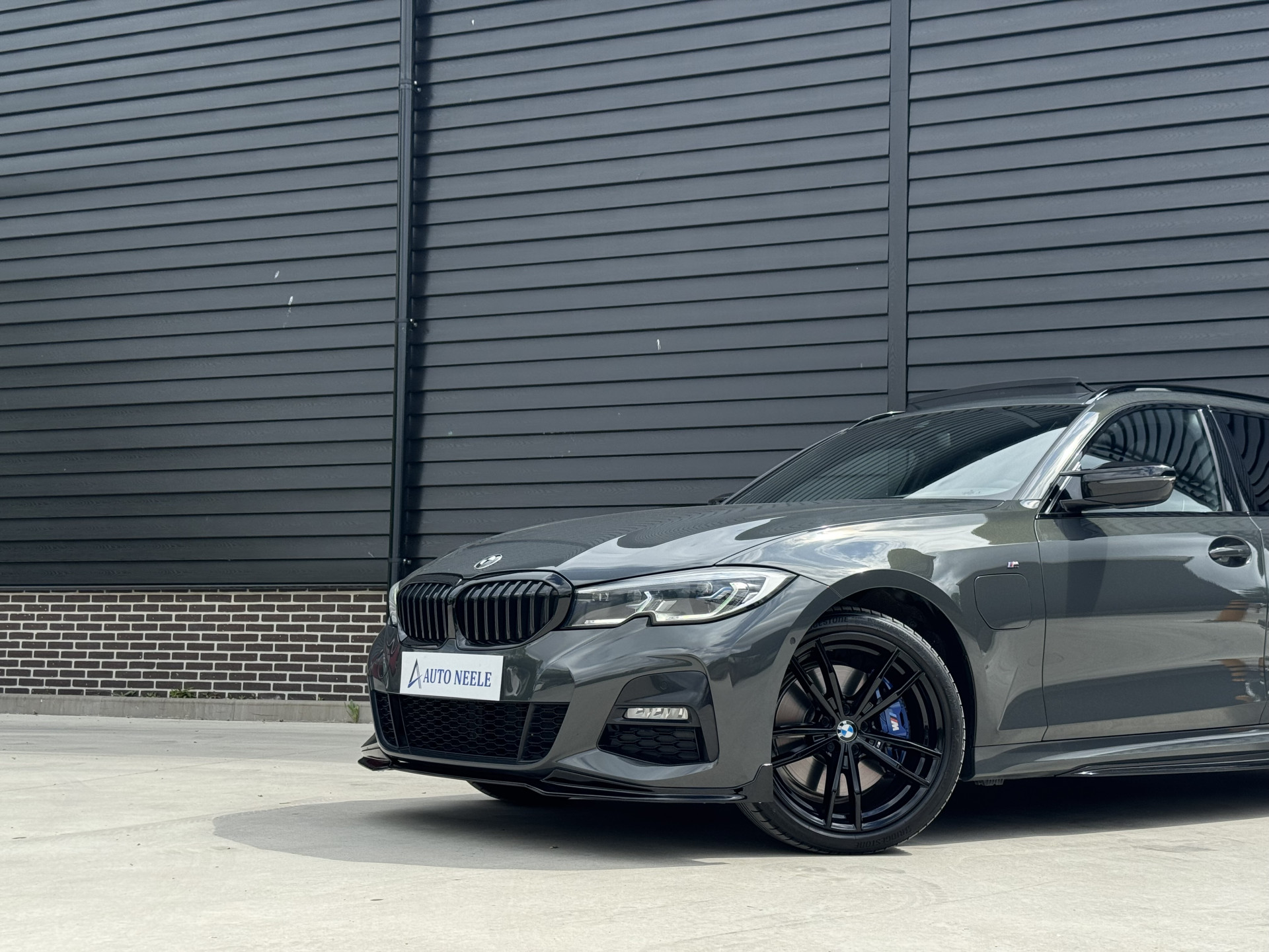 BMW 3 Serie Touring 330e M Sport 292 pk