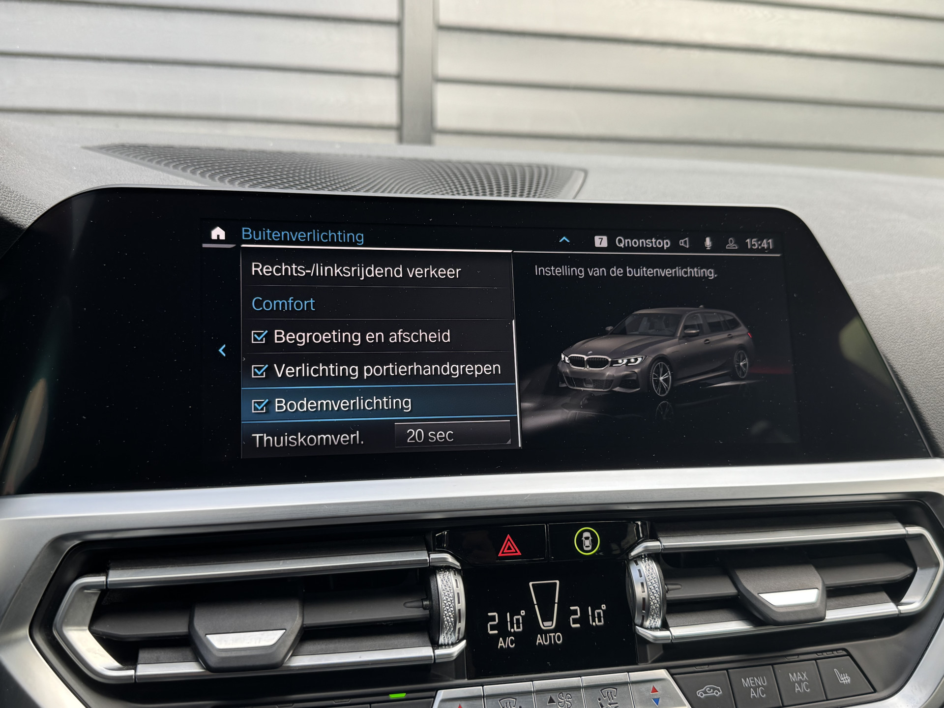 BMW 3 Serie Touring 330e M Sport 292 pk