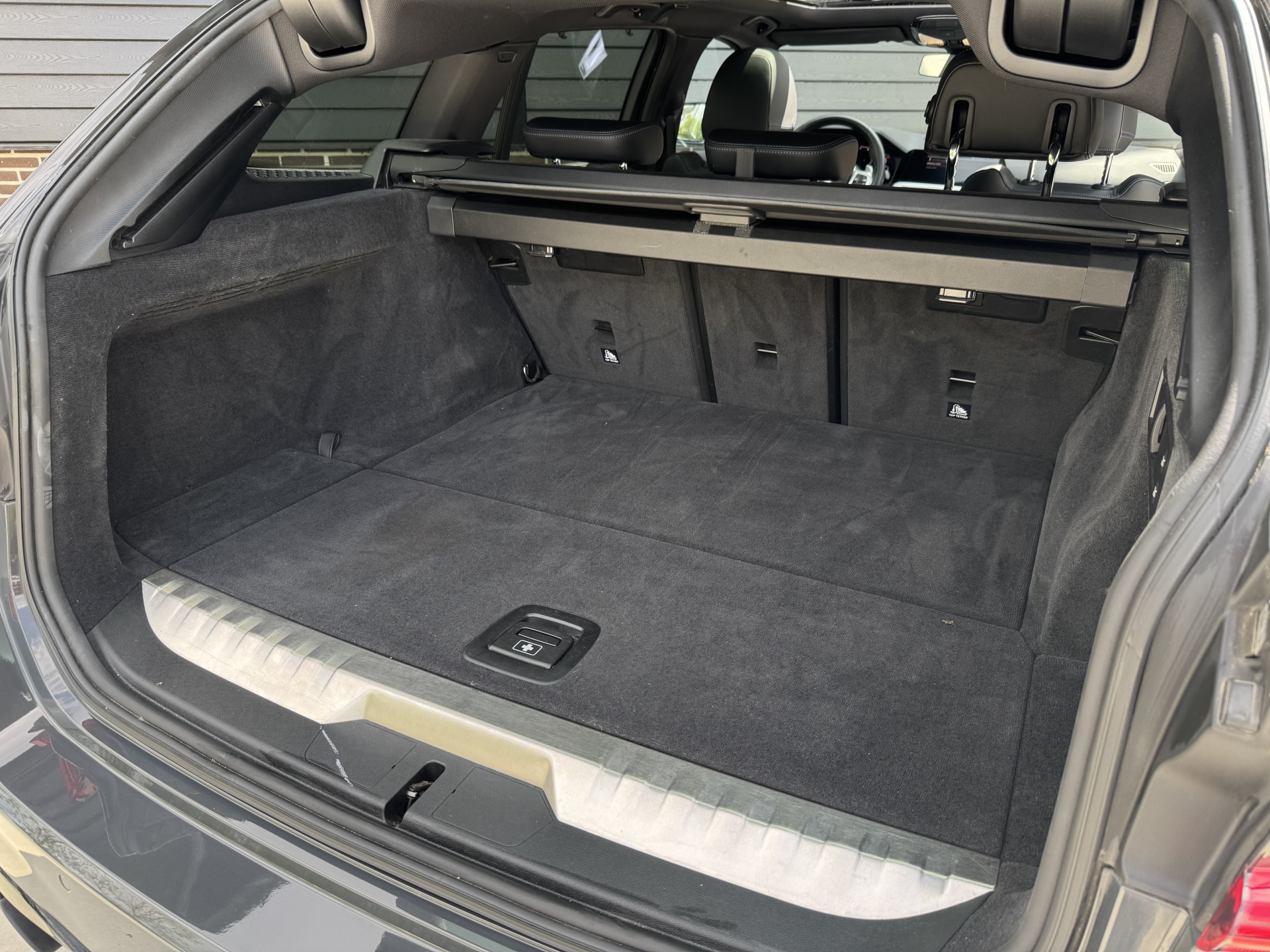 BMW 3 Serie Touring 330e M Sport 292 pk