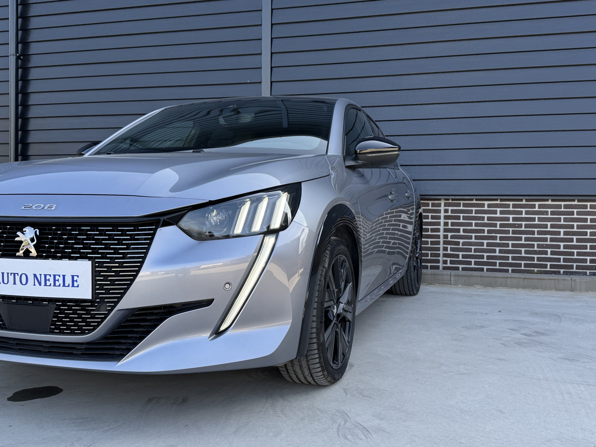 Peugeot 208 1.2 Puretech 130 pk GT Automaat