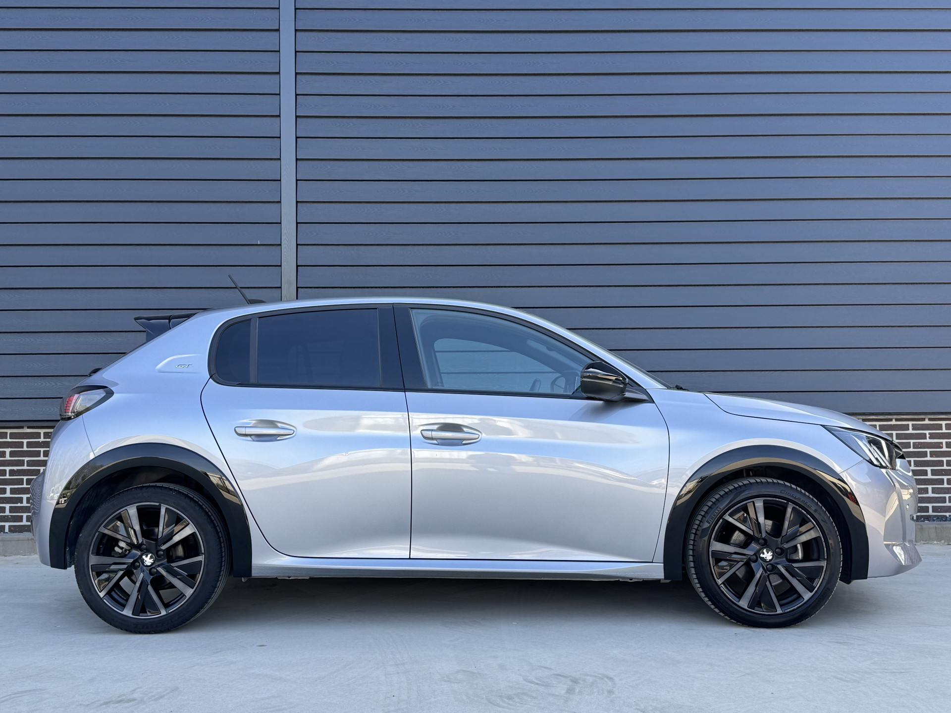 Peugeot 208 1.2 Puretech 130 pk GT Automaat
