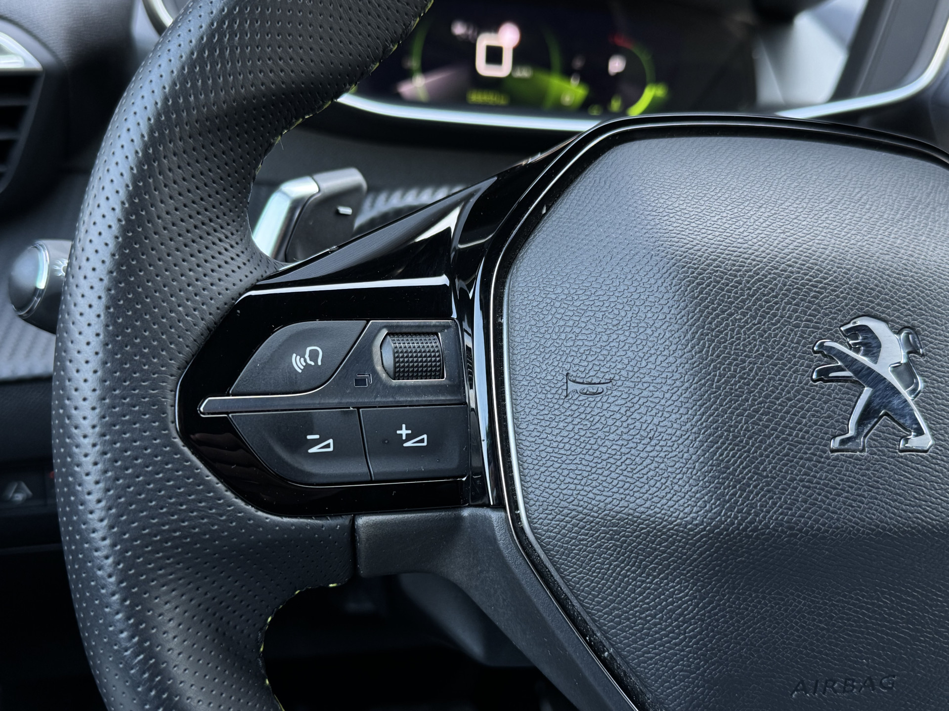 Peugeot 208 1.2 Puretech 130 pk GT Automaat