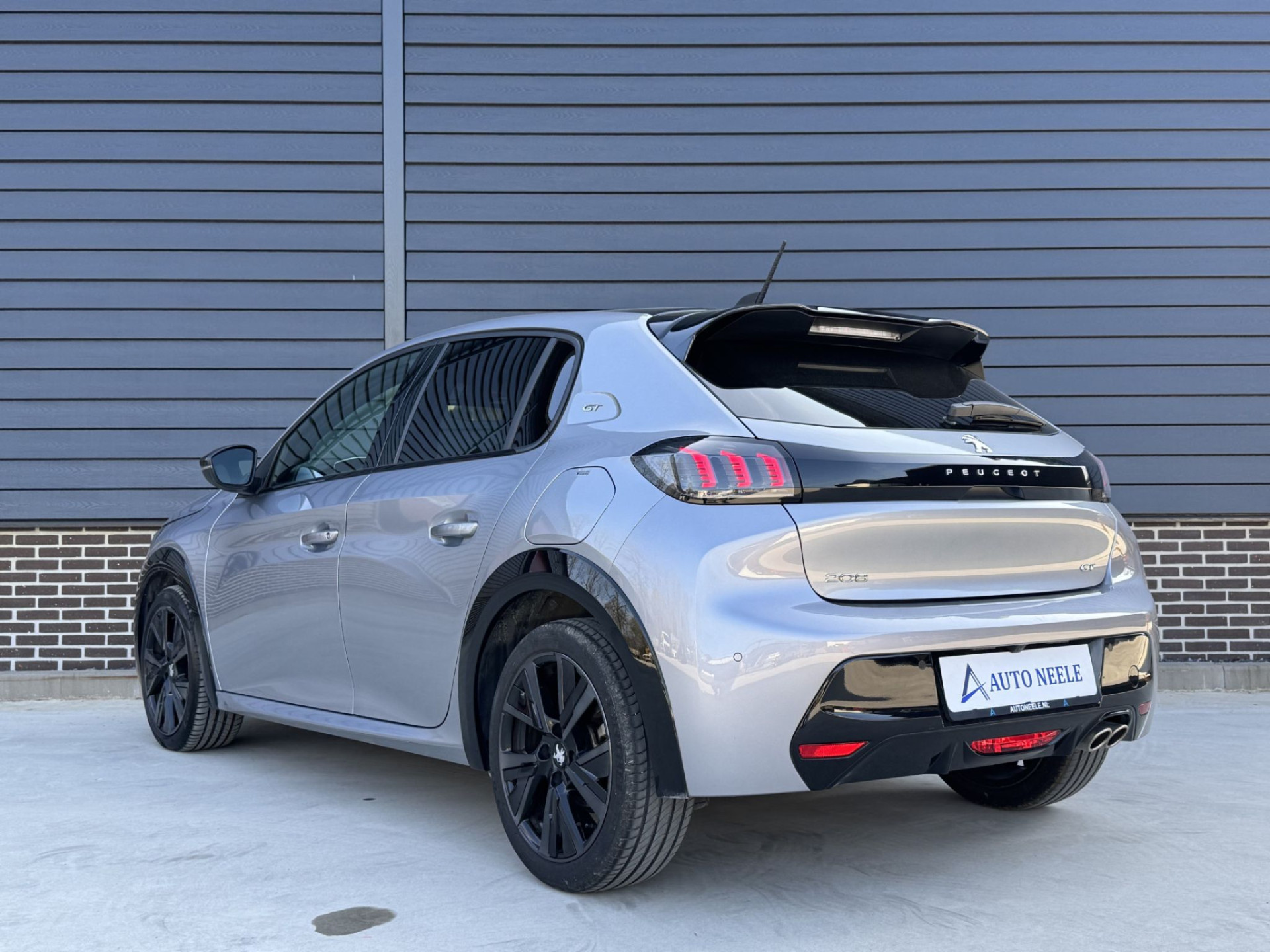 Peugeot 208 1.2 Puretech 130 pk GT Automaat