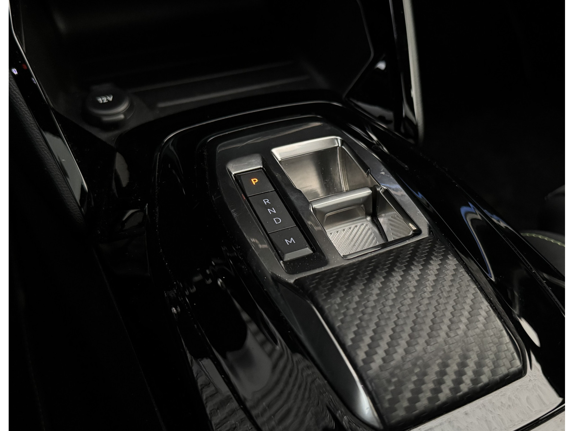 Peugeot 208 1.2 Puretech 130 pk GT Automaat