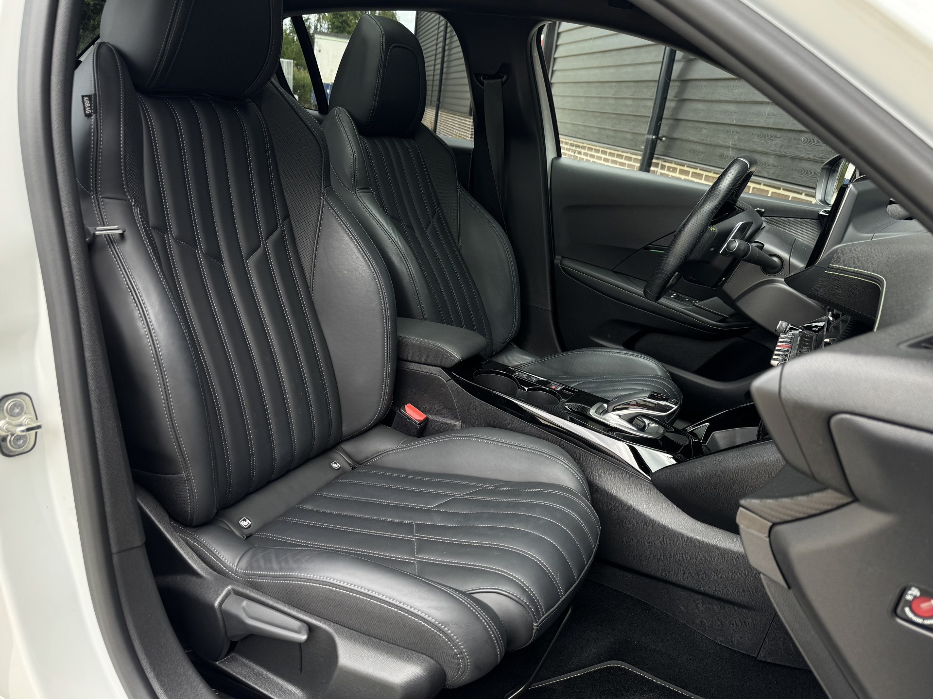 Peugeot 208 1.2 130 pk GT Pack Automaat