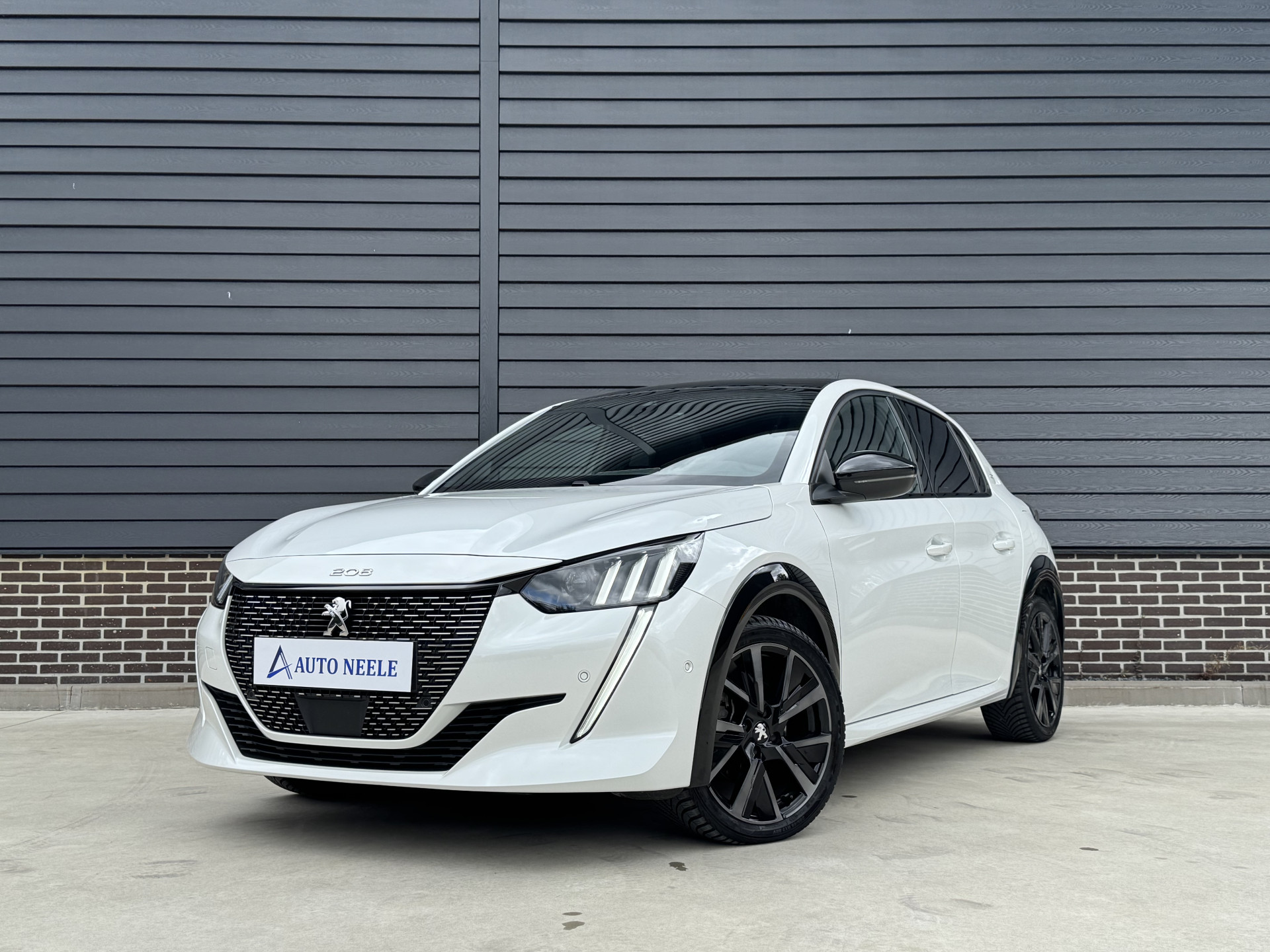 Peugeot 208 1.2 130 pk GT Pack Automaat