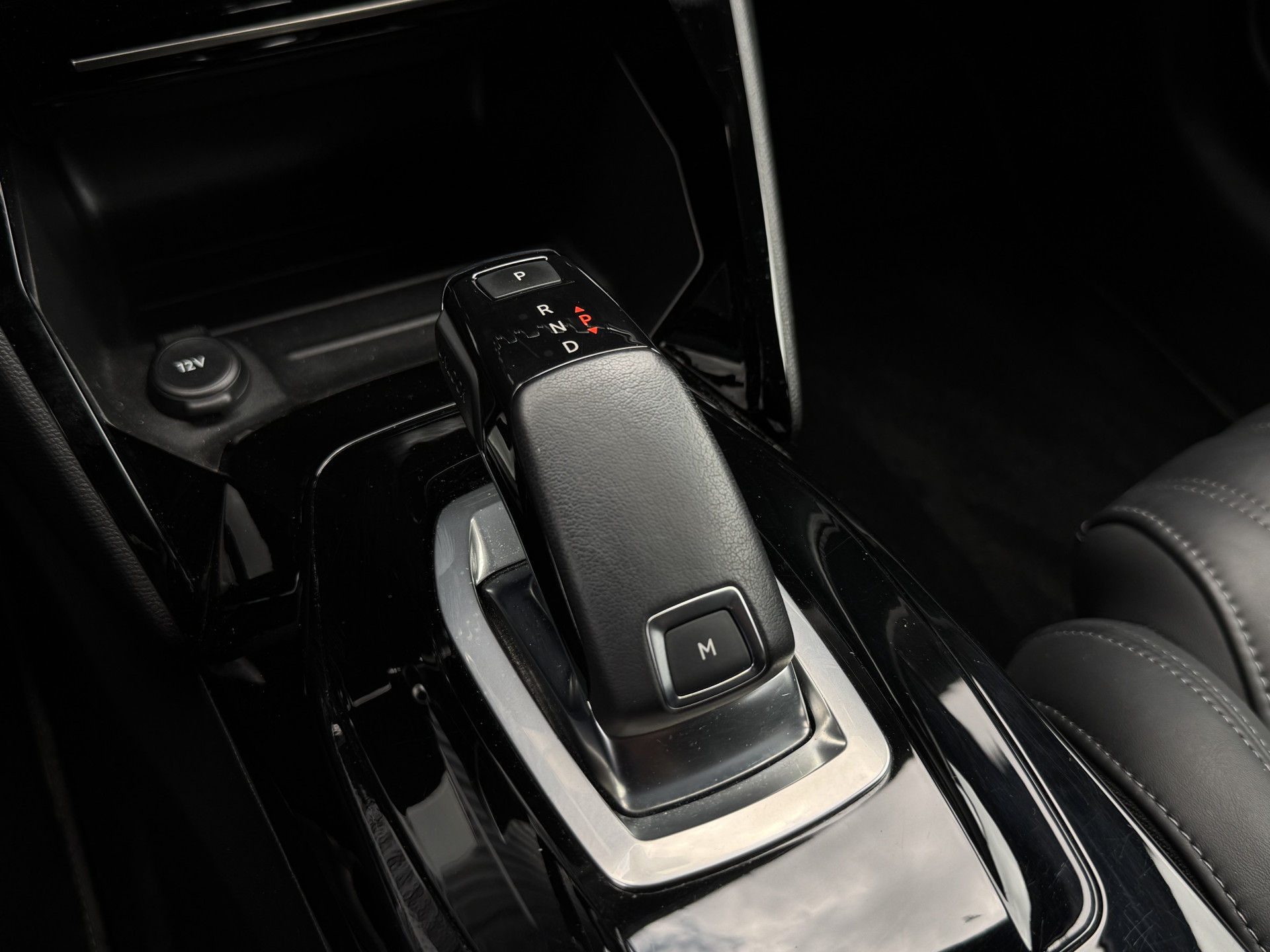 Peugeot 208 1.2 130 pk GT Pack Automaat
