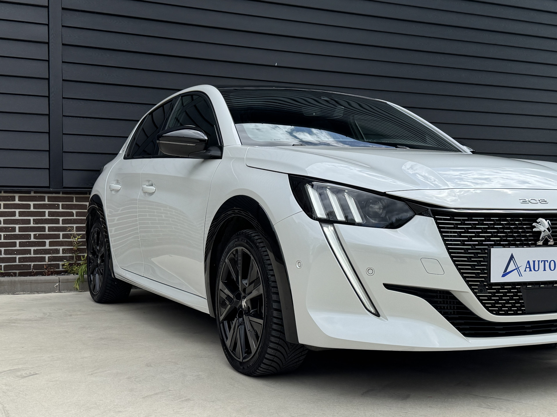 Peugeot 208 1.2 130 pk GT Pack Automaat