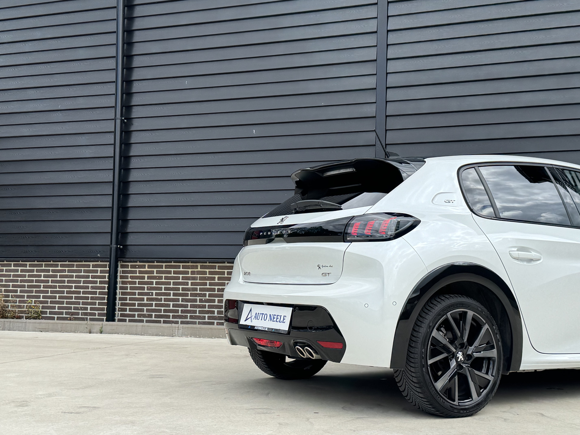 Peugeot 208 1.2 130 pk GT Pack Automaat