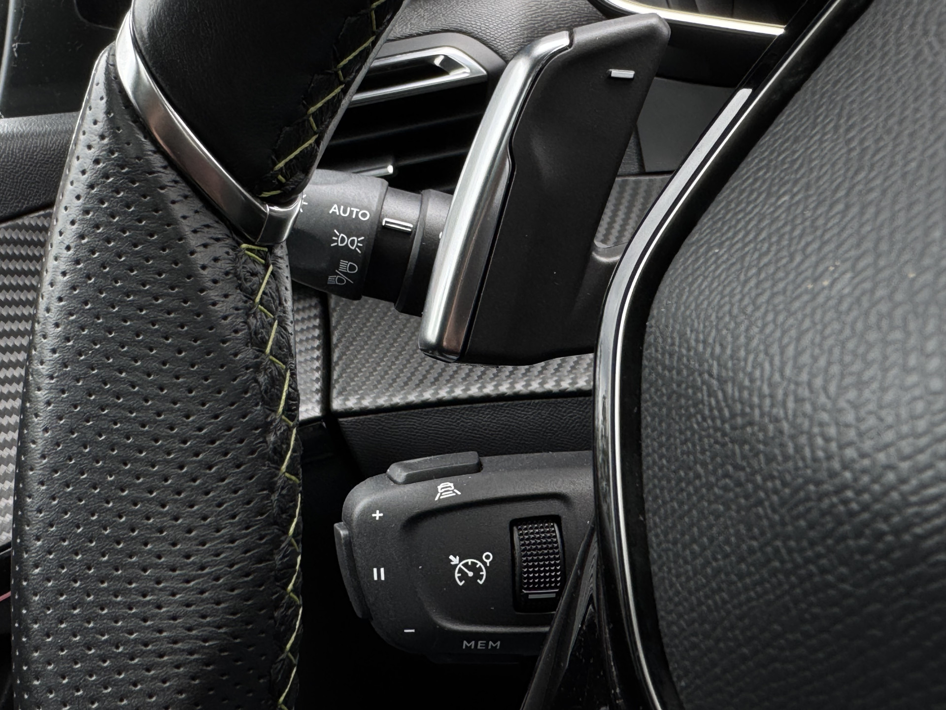 Peugeot 208 1.2 130 pk GT Pack Automaat