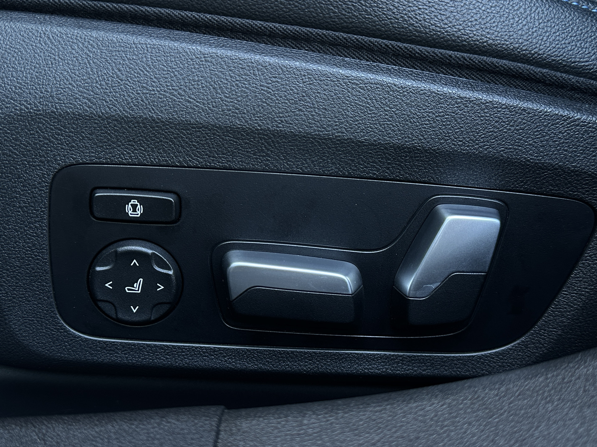 BMW 3-serie 330e M Sport High Executive,