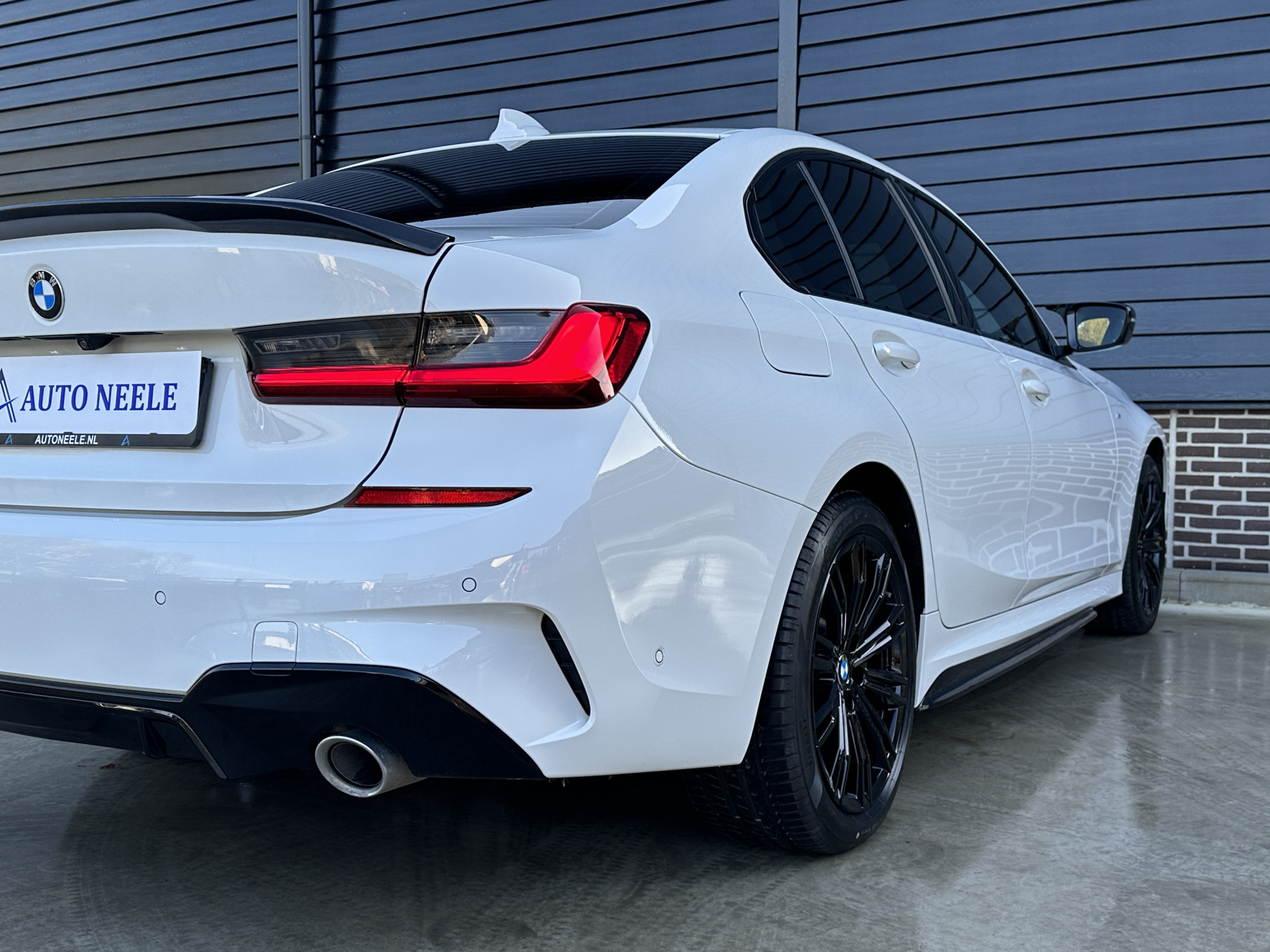 BMW 3-serie 330e M Sport High Executive,