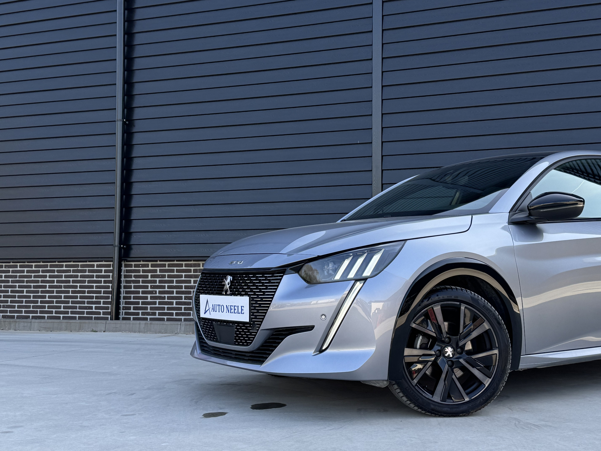 Peugeot 208 1.2 Puretech 130 pk GT Automaat