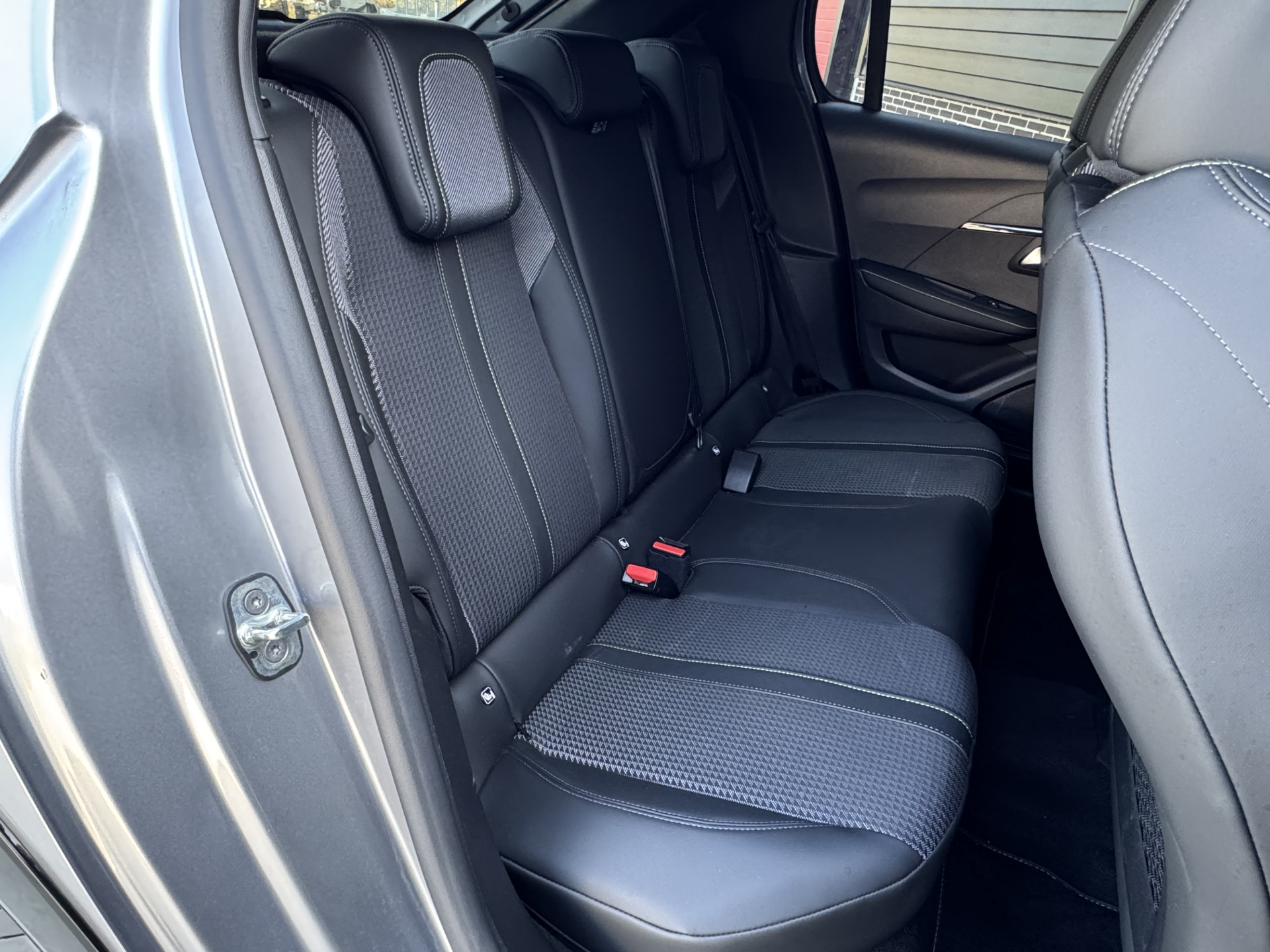 Peugeot 208 1.2 Puretech 130 pk GT Automaat