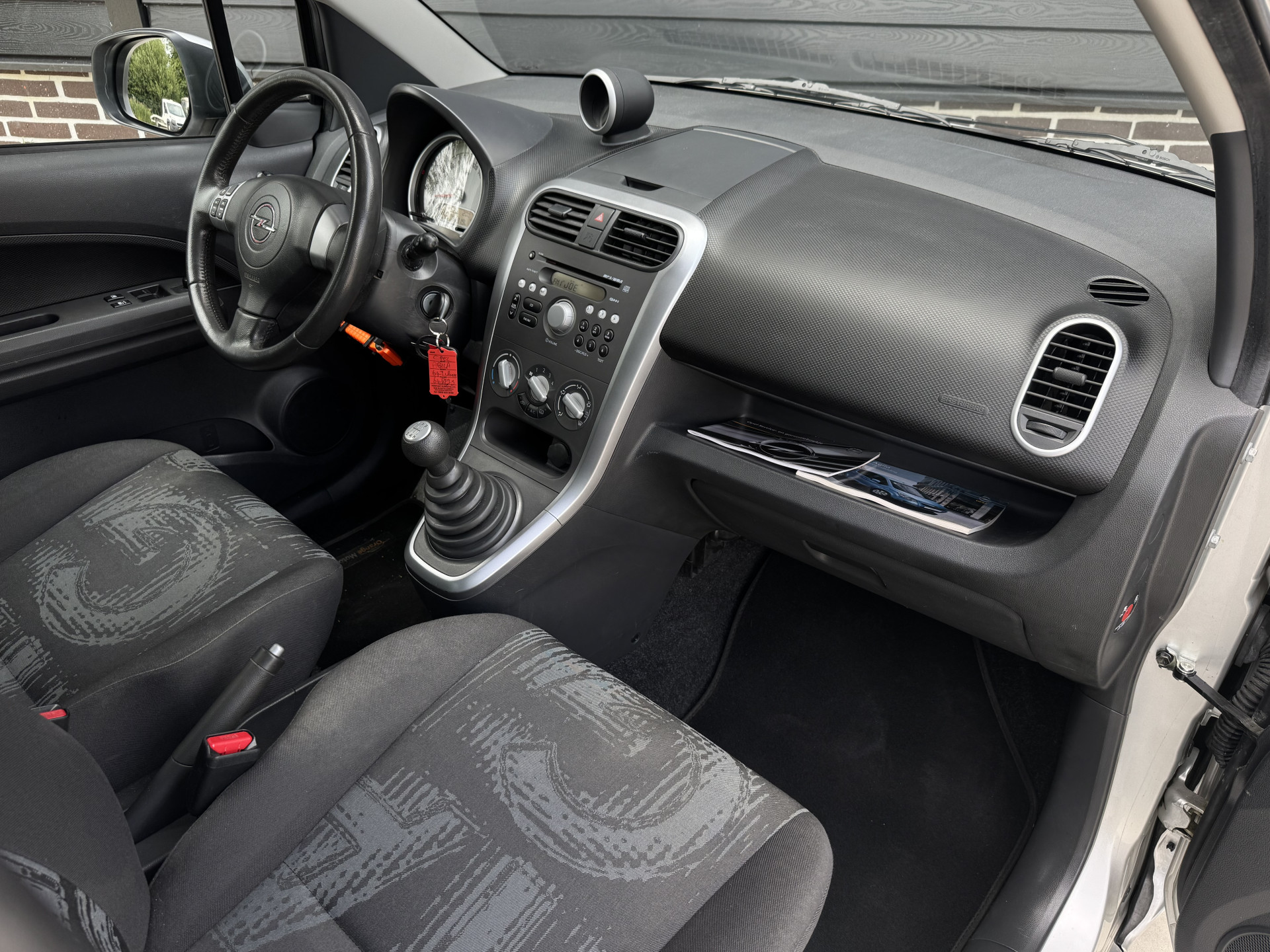 Opel Agila 1.2 Edition 94 pk