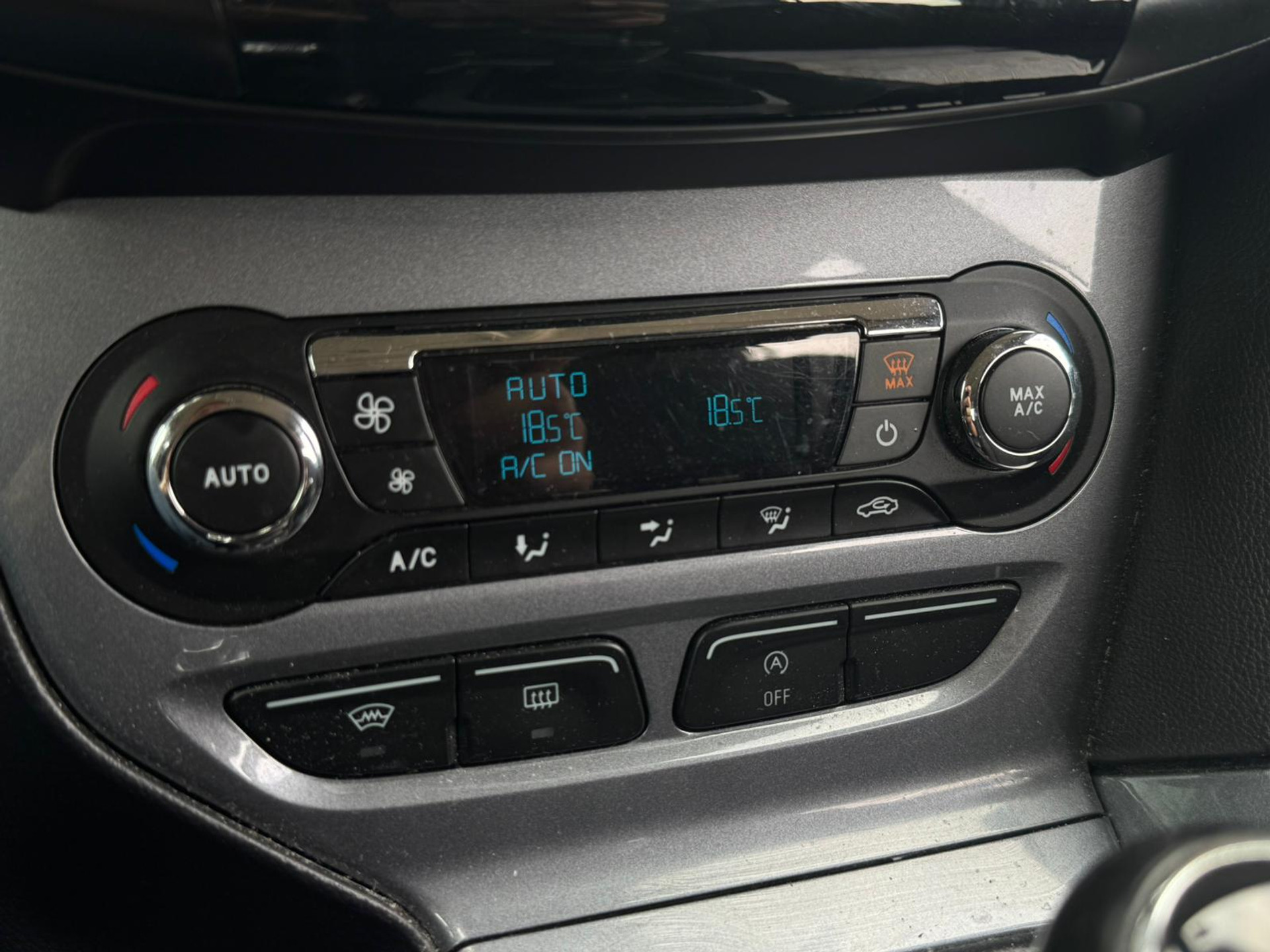 Ford Focus 1.0 EcoBoost Titanium