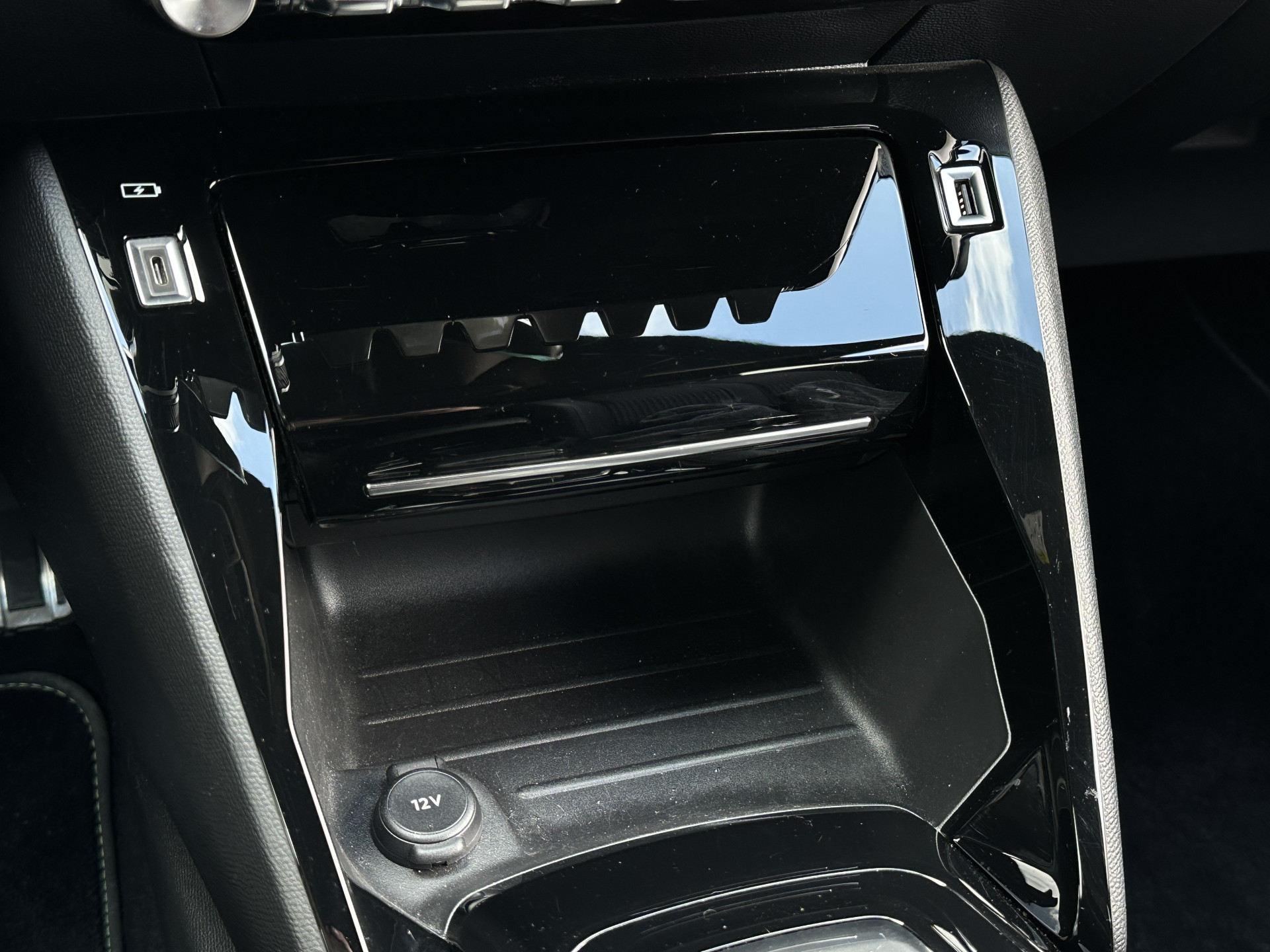 Peugeot 208 1.2 PureTech 130 pk GT Automaat