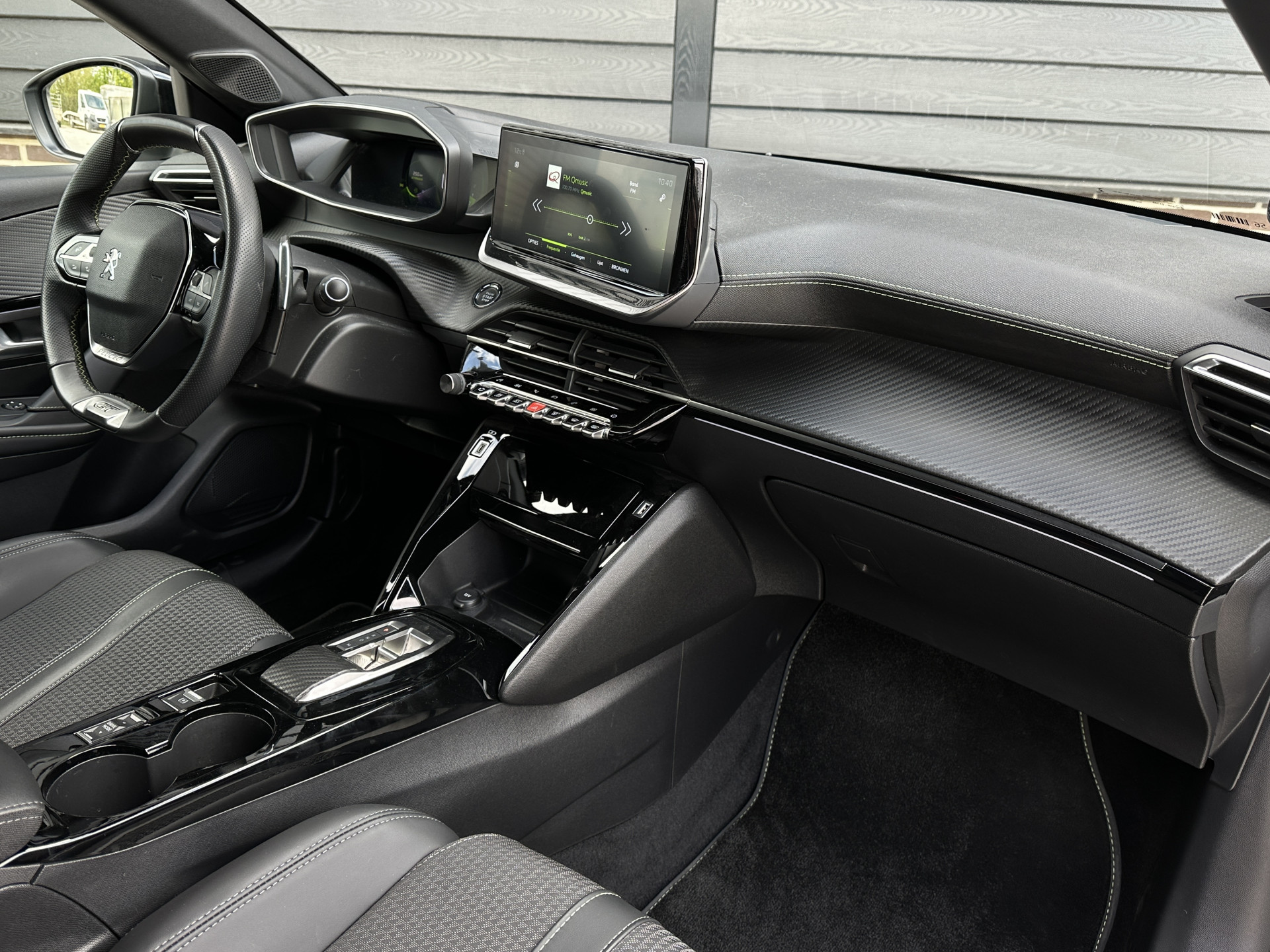 Peugeot 208 1.2 PureTech 130 pk GT Automaat