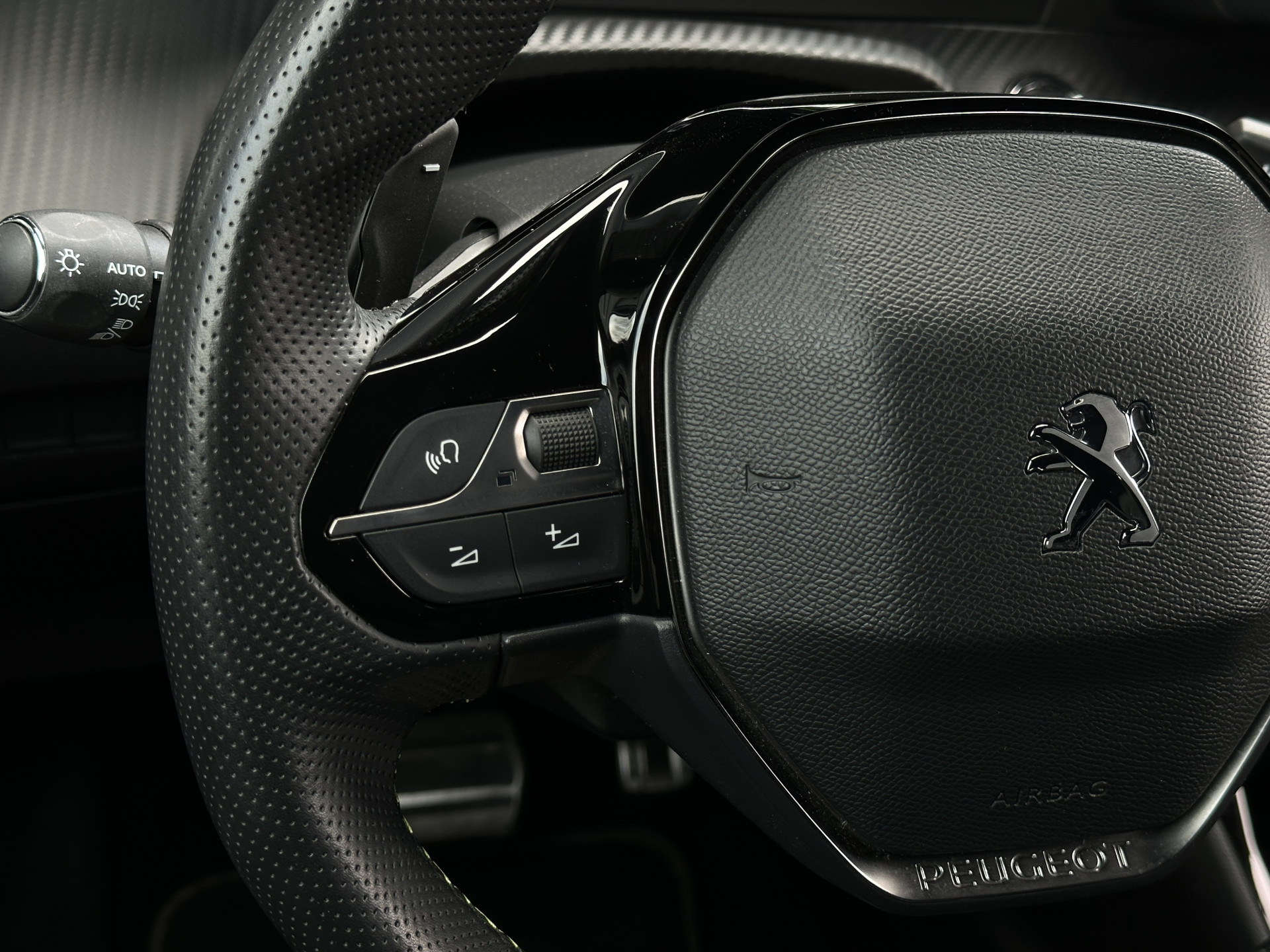 Peugeot 208 1.2 PureTech 130 pk GT Automaat
