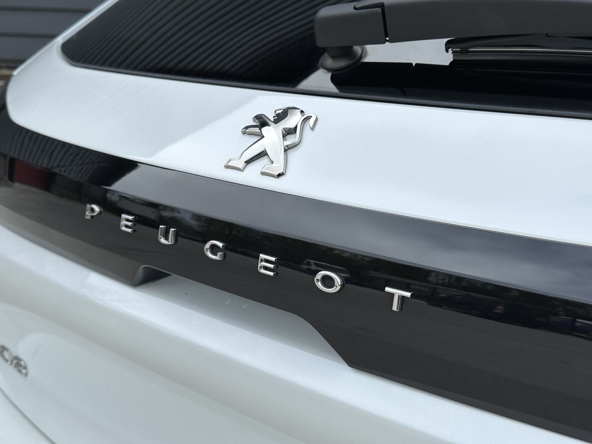 Peugeot 208 1.2 PureTech 130 pk GT Automaat