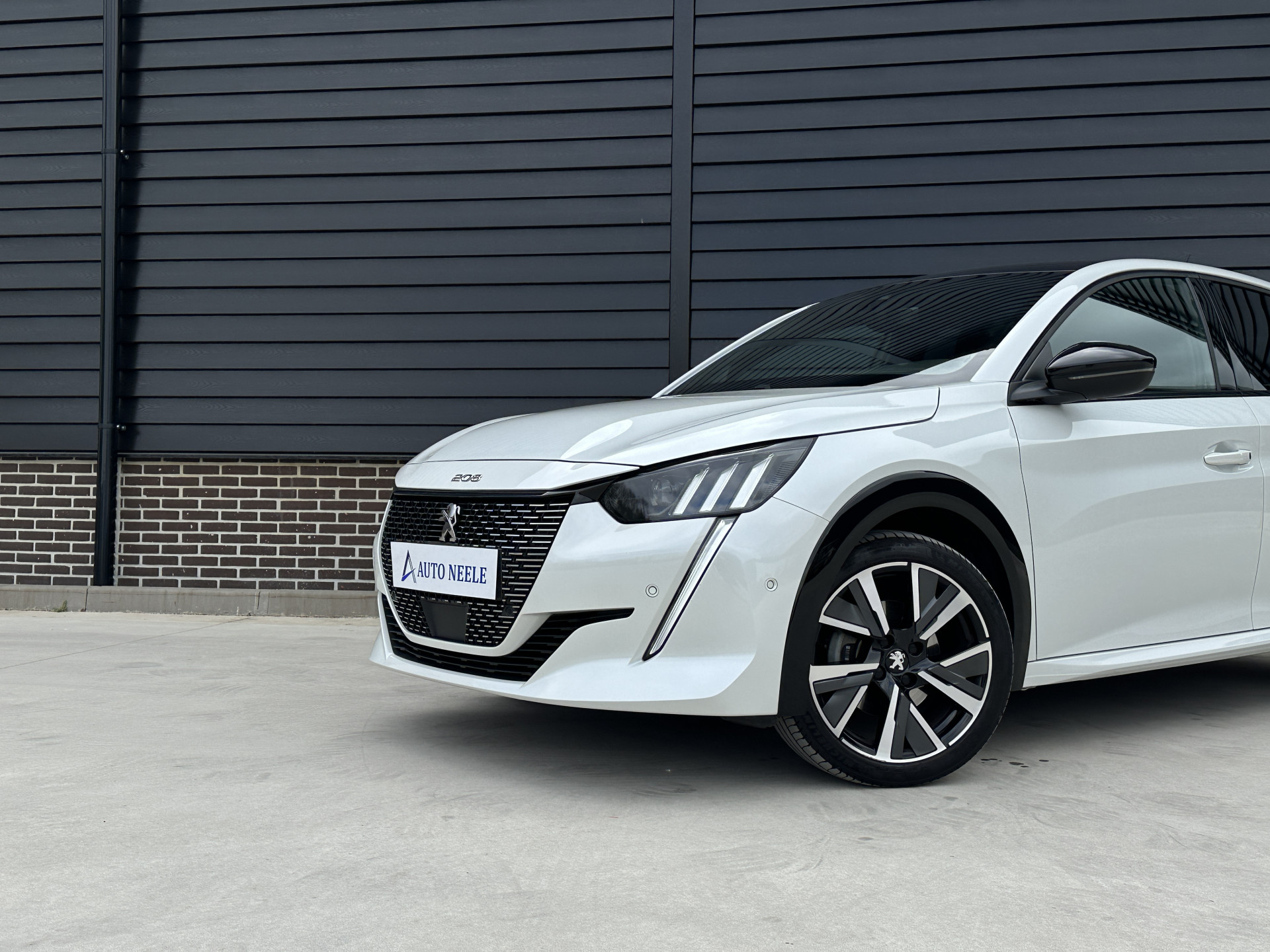 Peugeot 208 1.2 PureTech 130 pk GT Automaat