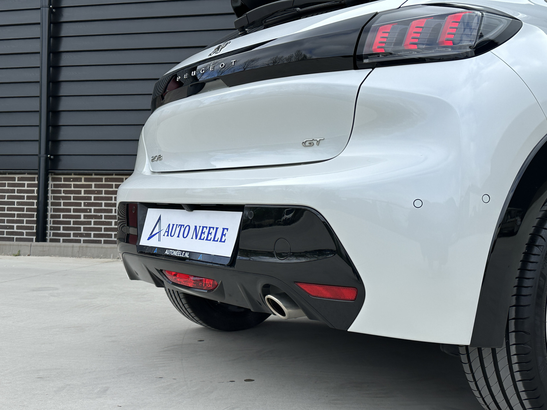 Peugeot 208 1.2 PureTech 130 pk GT Automaat