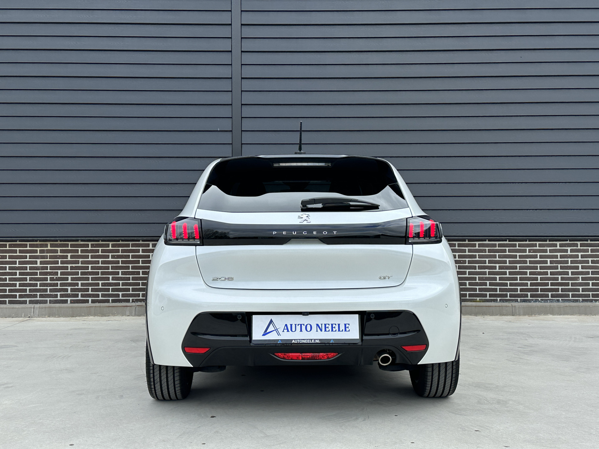 Peugeot 208 1.2 PureTech 130 pk GT Automaat
