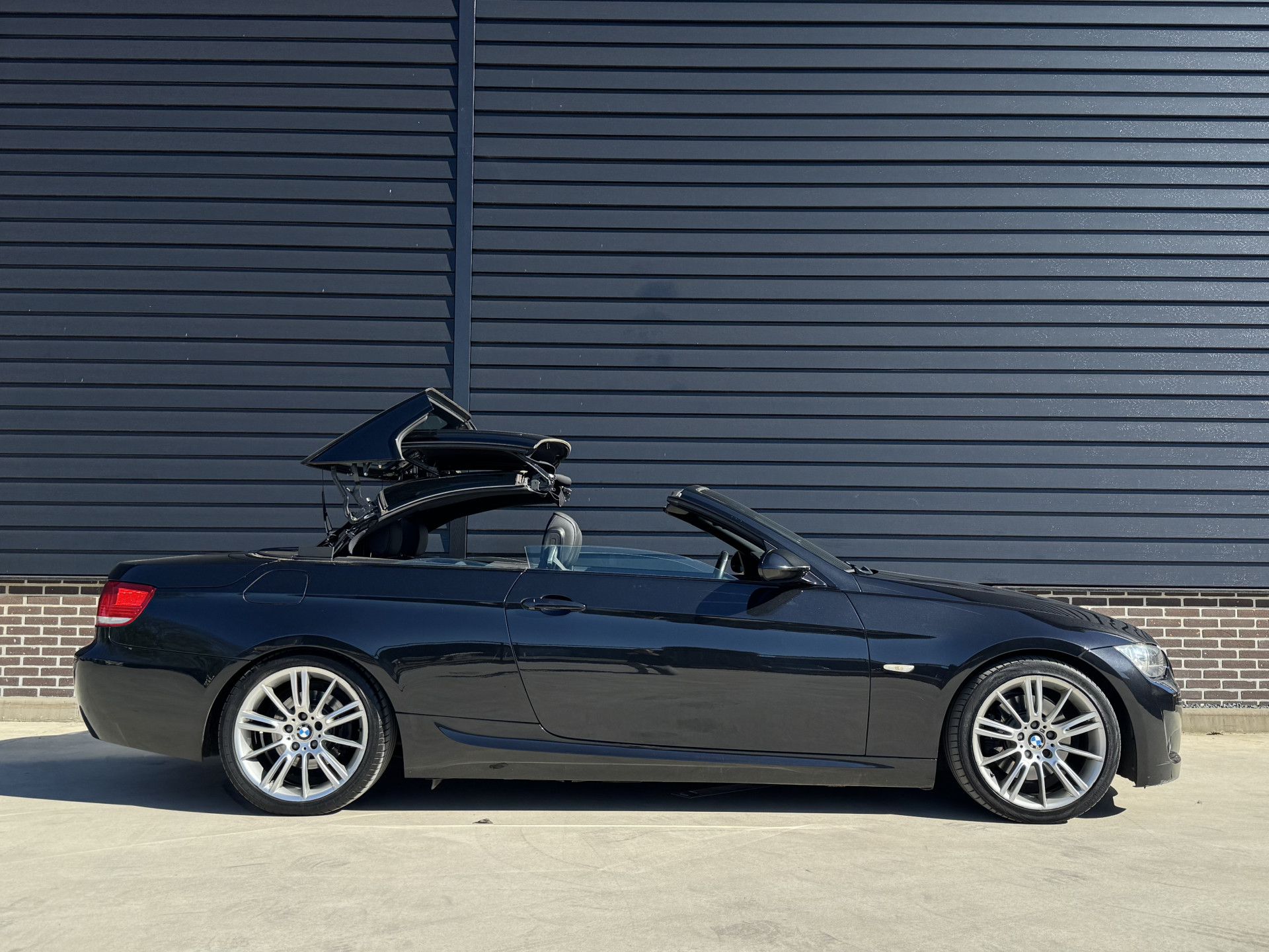 BMW 3 Serie Cabrio 325i M Sport