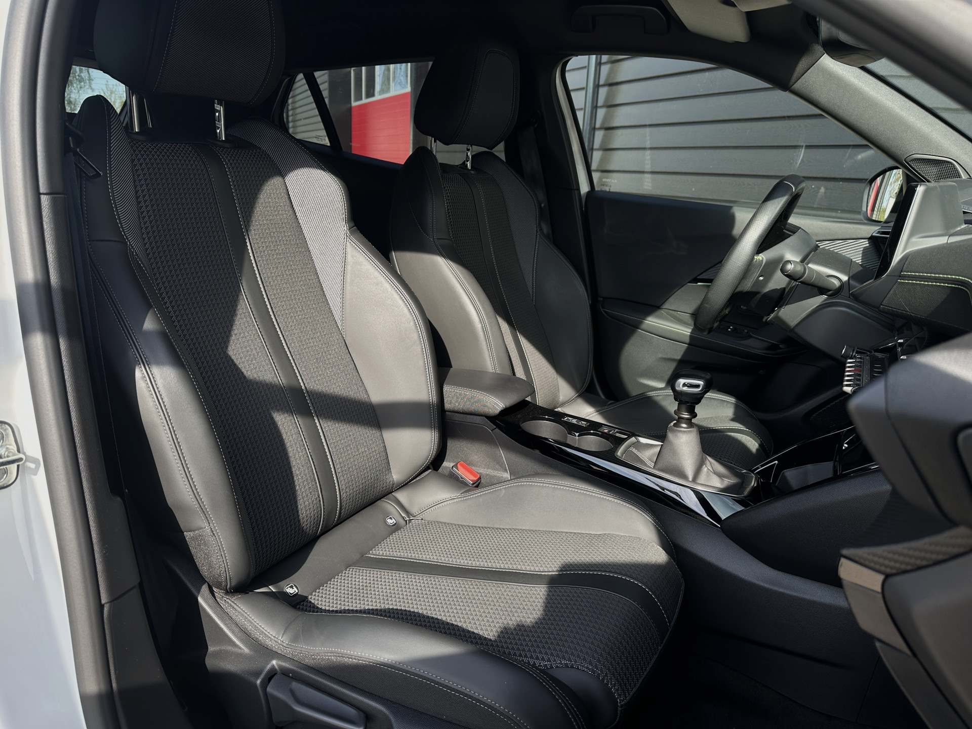 Peugeot 2008 1.2 PureTech GT 130 pk