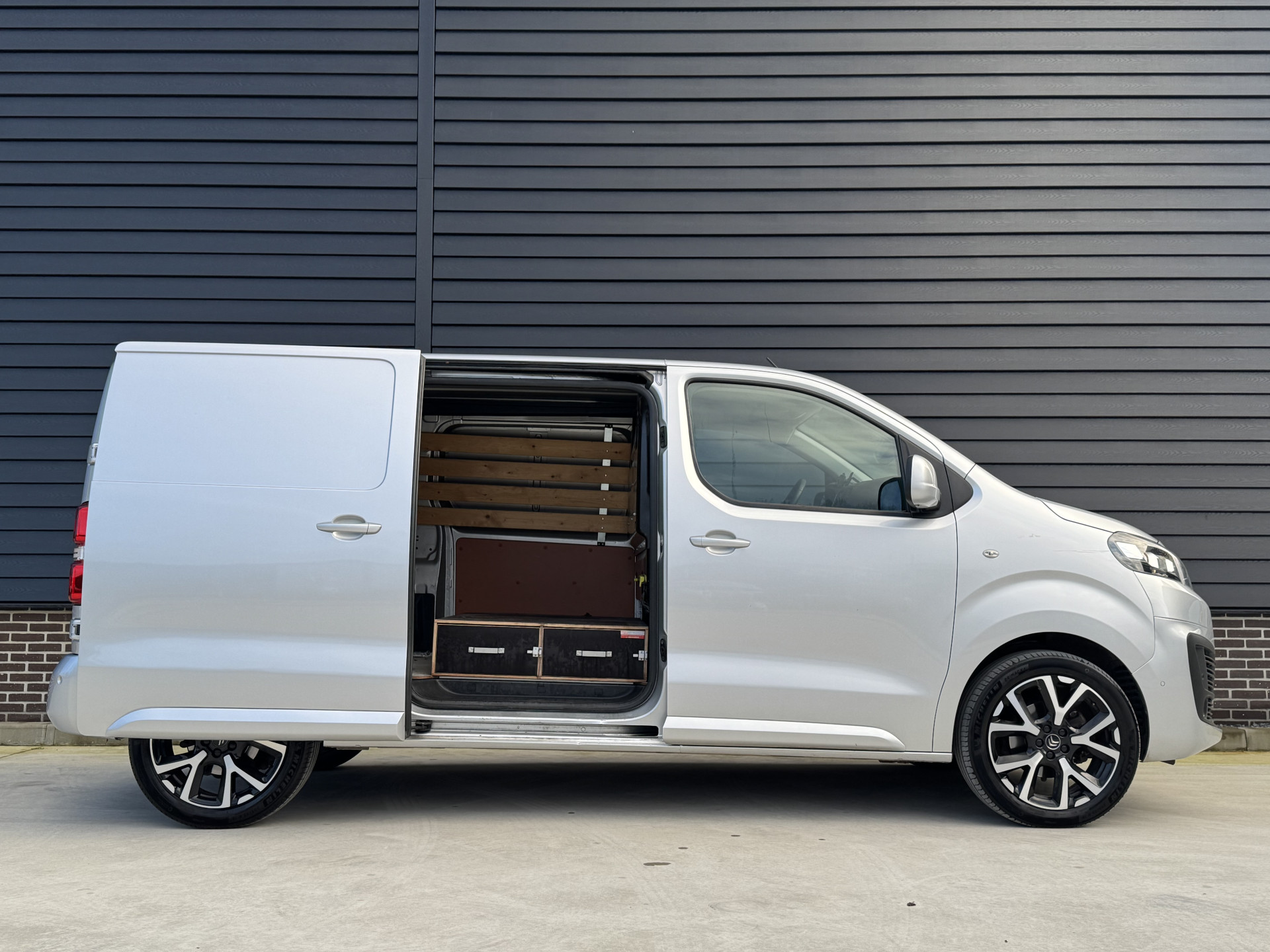 Citroën Jumpy 2.0 BlueHDI 120 Club M