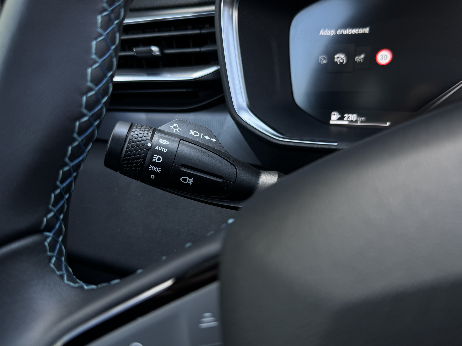 Lynk & Co 1 1.5 ALLE OPTIES