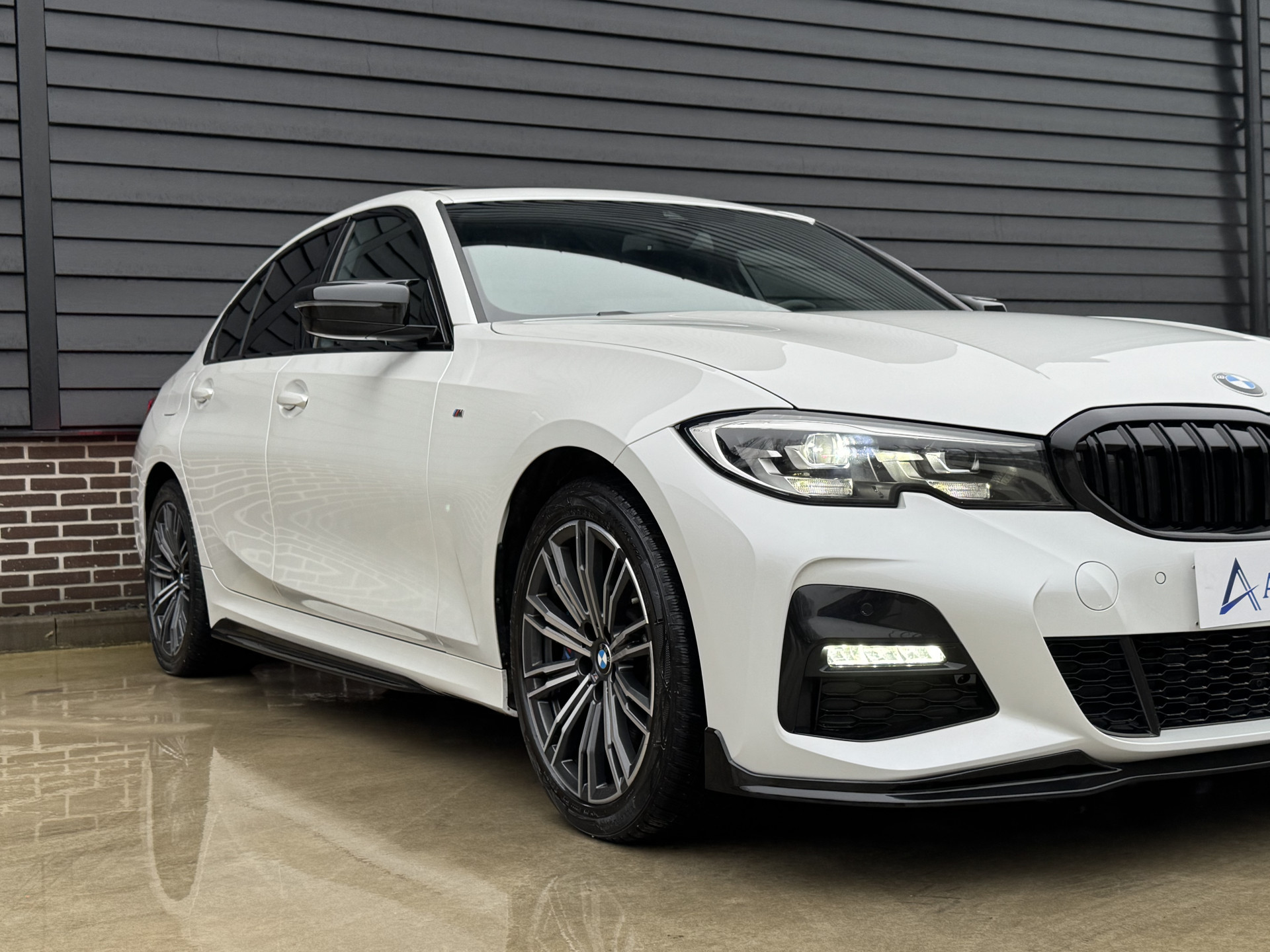 BMW 3-serie 330e M Sport 292 pk High Executive